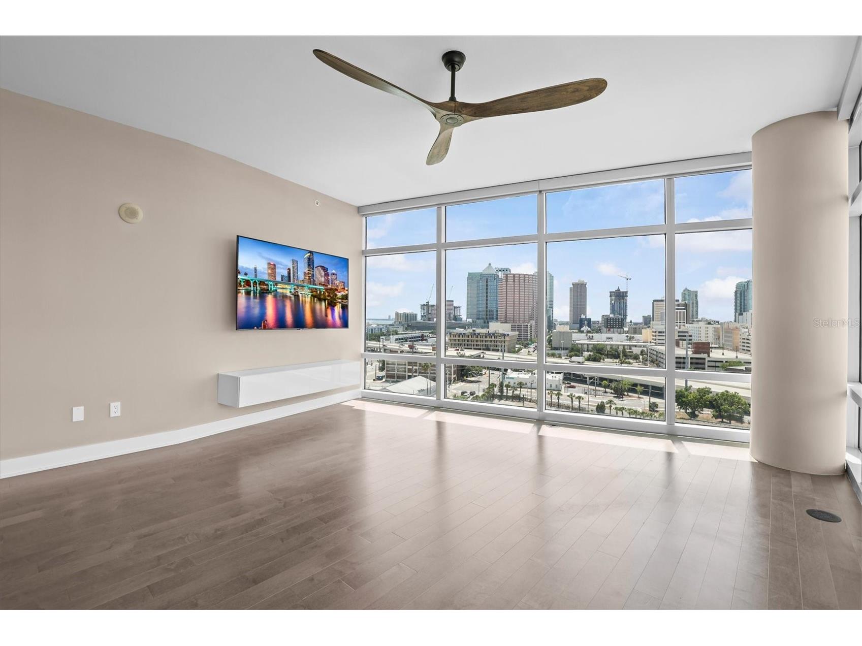 1120 E Kennedy Boulevard #1216 Tampa FL 33602 TB8514292 image8
