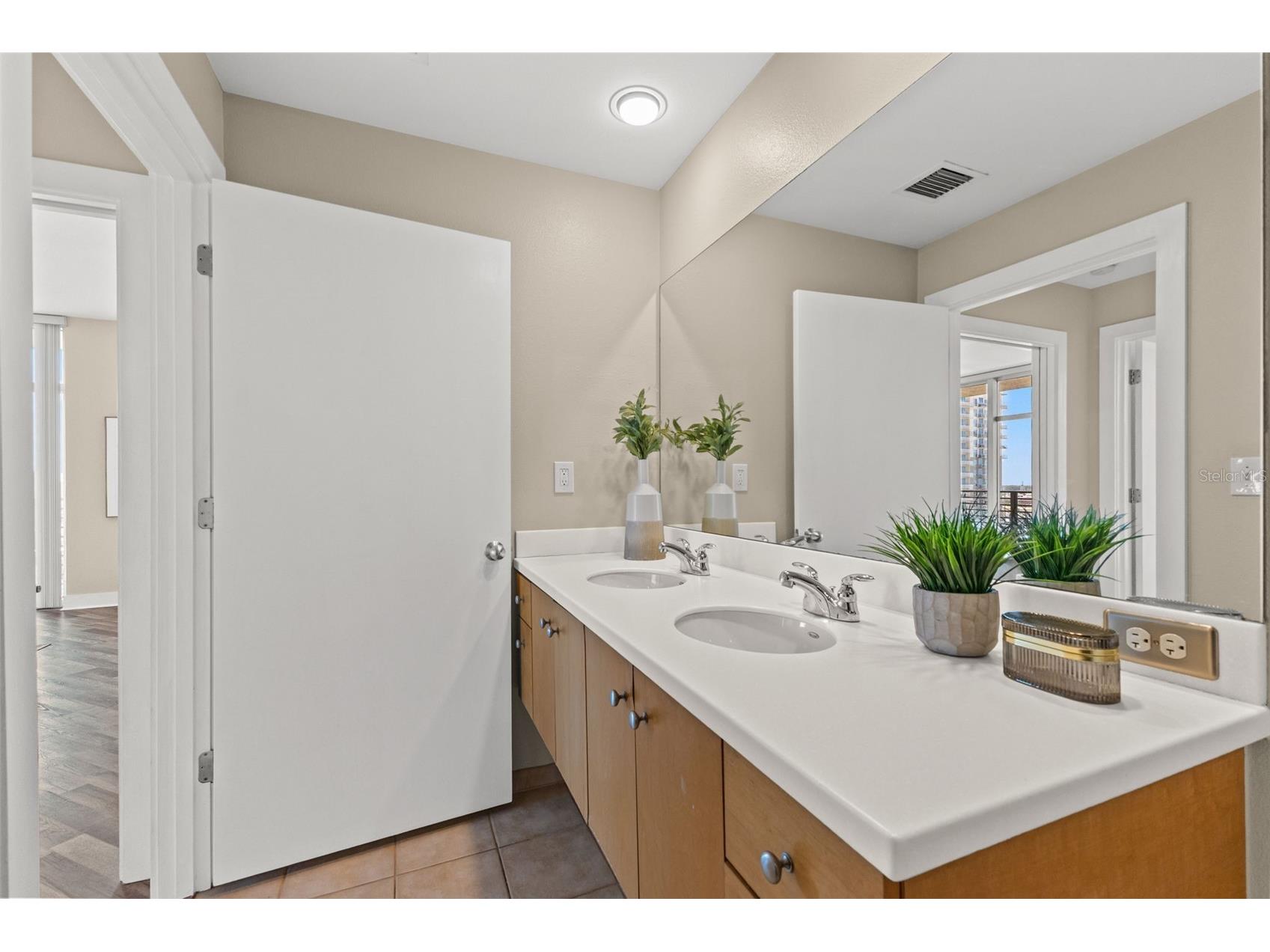 1120 E Kennedy Boulevard #1229 Tampa FL 33602 TB8530158 image26