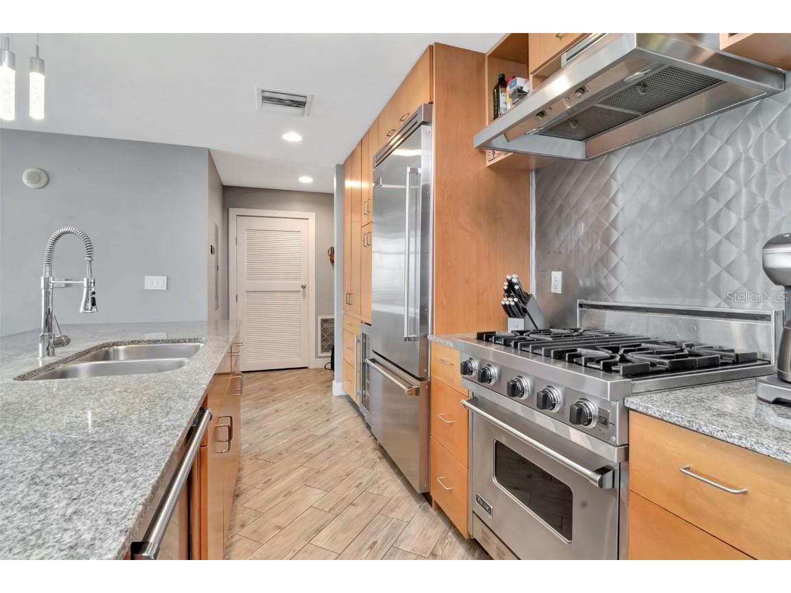 1120 E Kennedy Boulevard #1512 Tampa FL 33602 TB8389540 image7