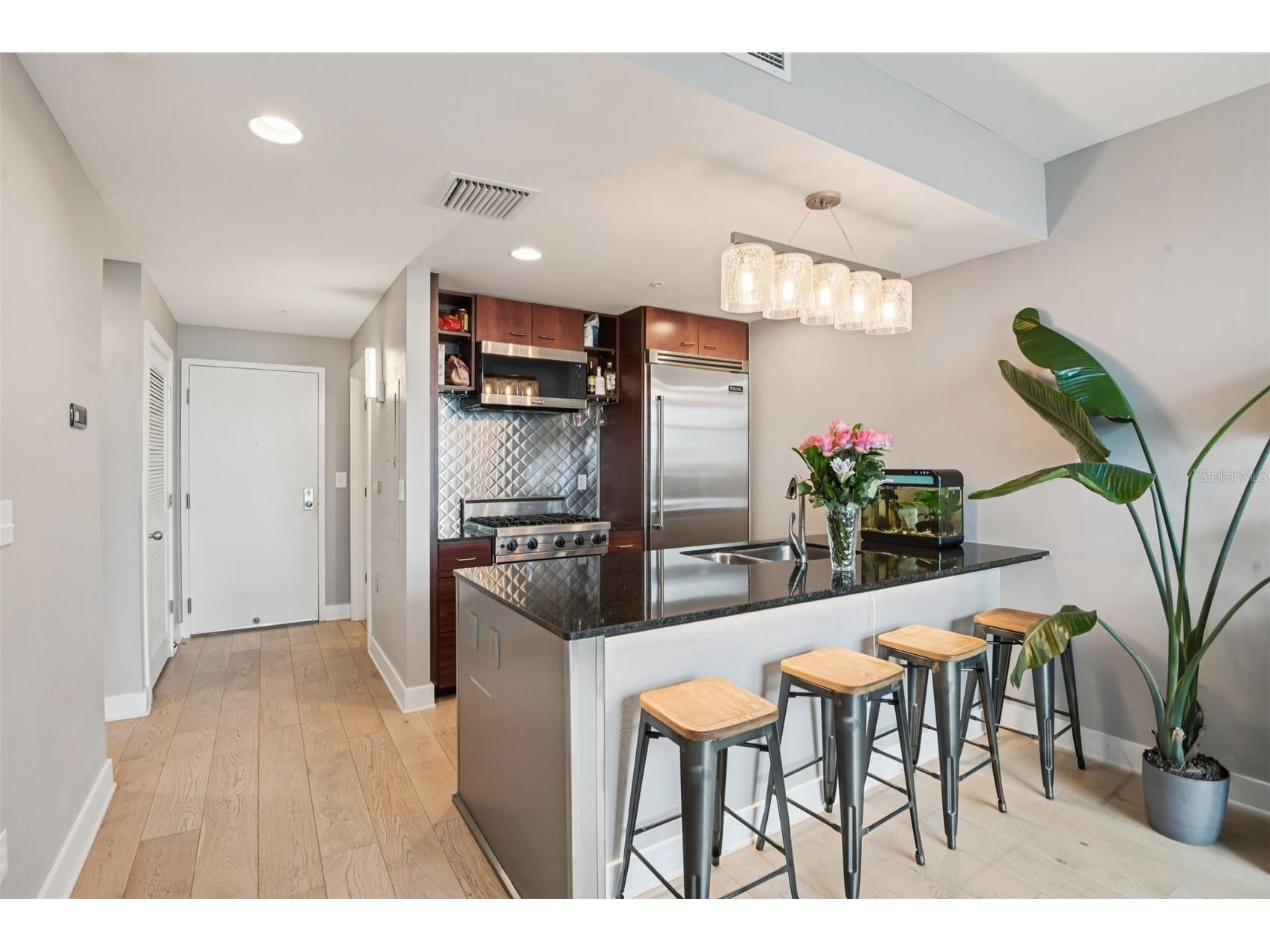 1120 E Kennedy Boulevard #715 Tampa FL 33602 TB8480962 image3