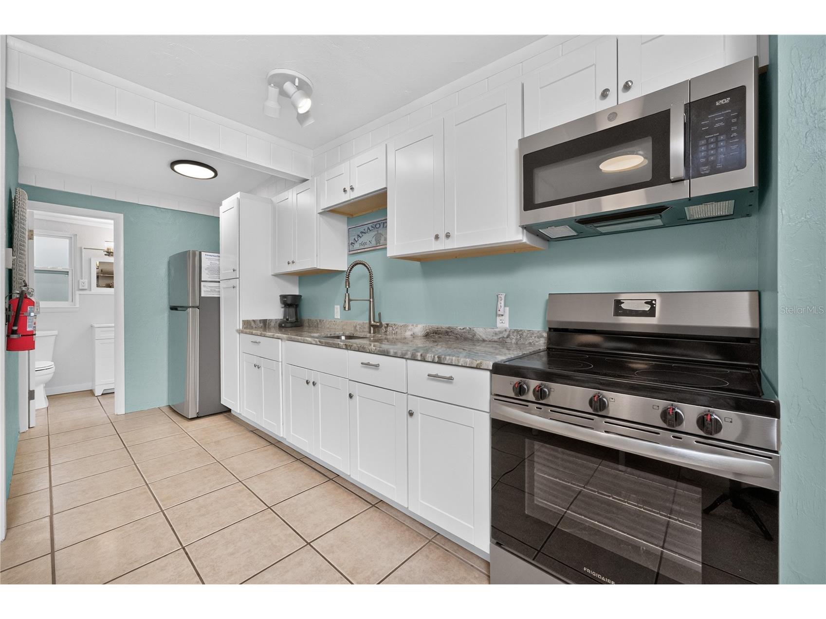 1120 Gulf Boulevard Englewood FL 34223 D6147829 image16