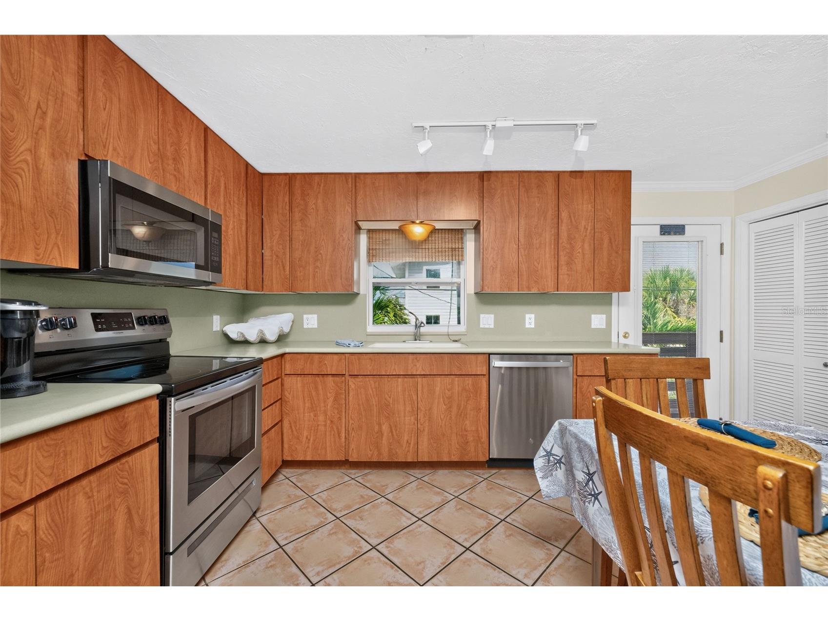 1120 Gulf Boulevard Englewood FL 34223 D6147835 image42