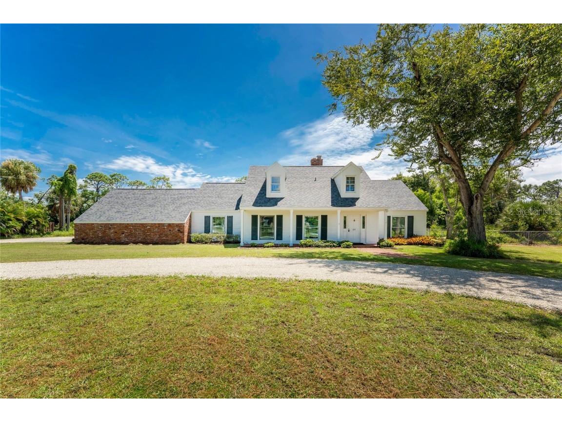 1120 Larchmont Drive Englewood FL 34223 D6143551 image1