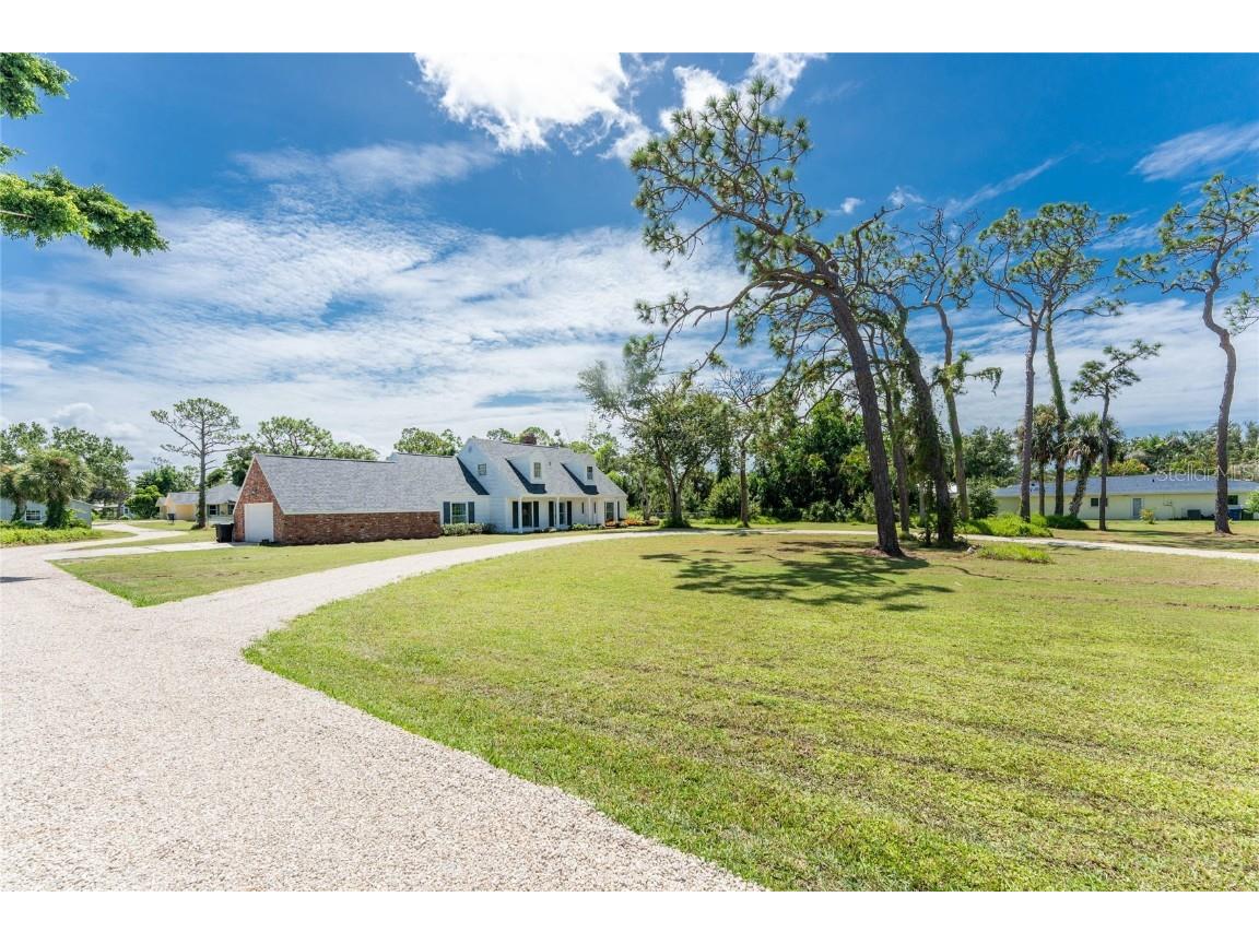 1120 Larchmont Drive Englewood FL 34223 D6143551 image46