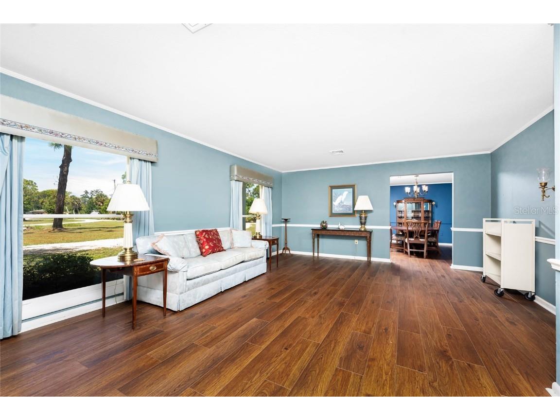 1120 Larchmont Drive Englewood FL 34223 D6143551 image5