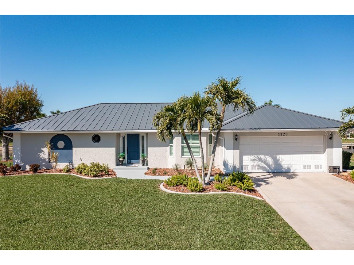 1120 Lucia Drive Punta Gorda FL 33950 - RAZORFISH LAGOON CANAL C7488595 image1