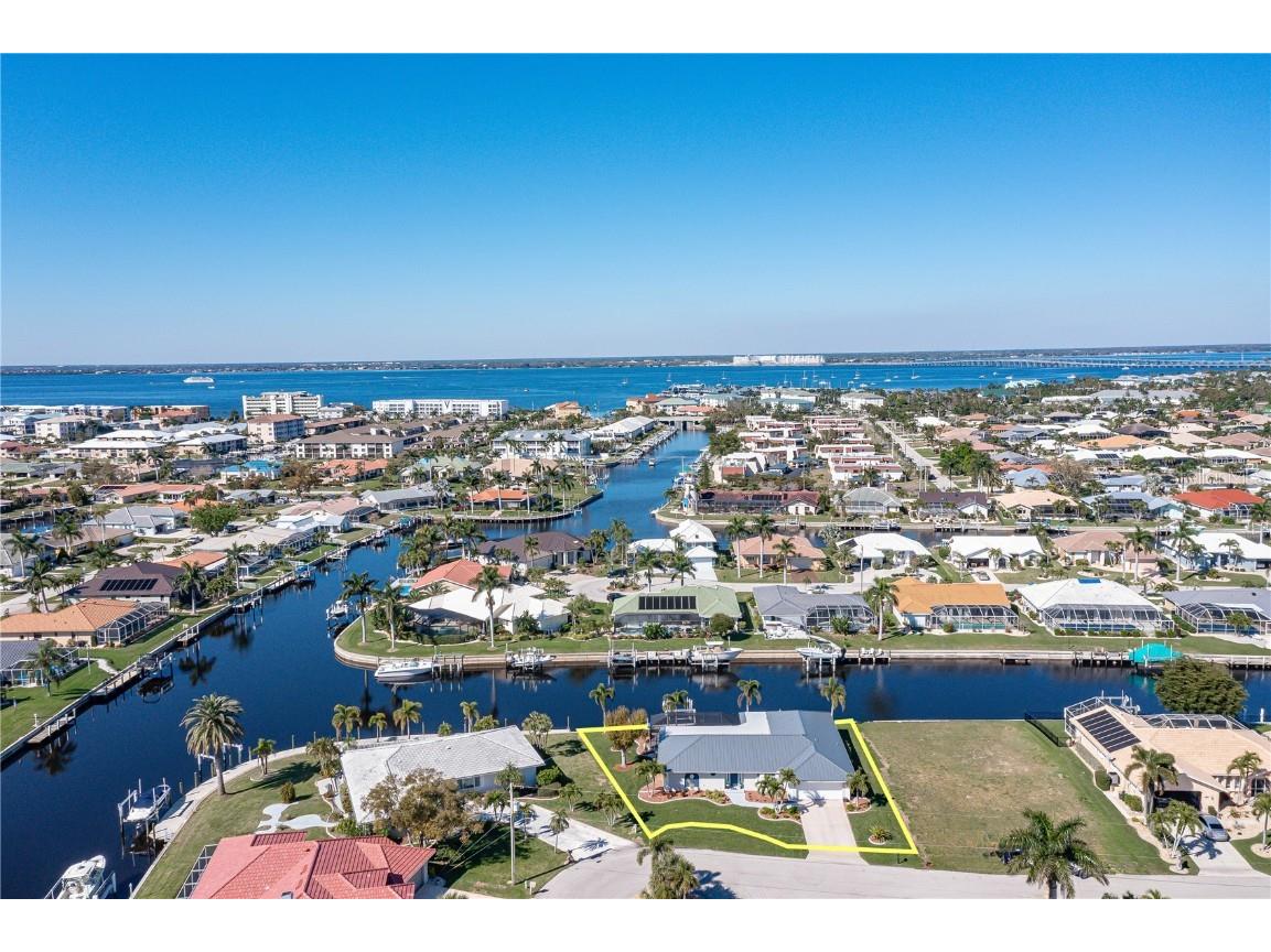 1120 Lucia Drive, Punta Gorda, FL, 33950 MLS C7488595 Edina Realty