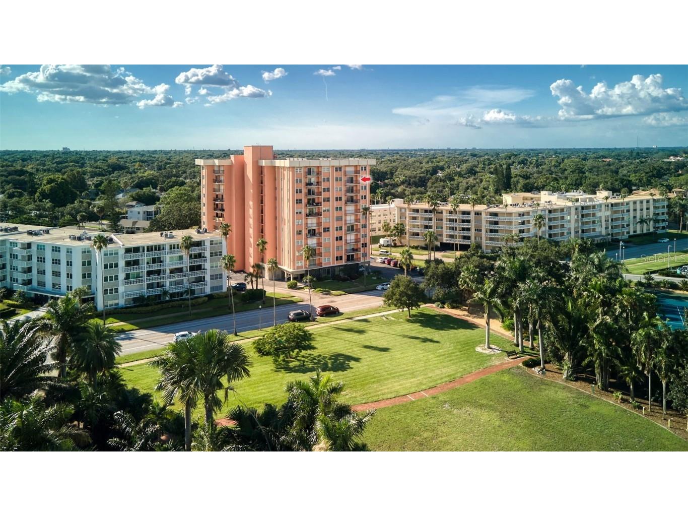1120 N Shore Drive NE #1001 Saint Petersburg FL 33701 - TAMPA BAY U8189624 image1