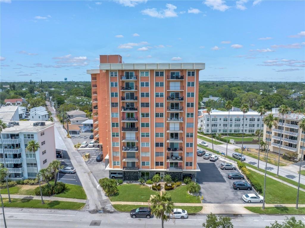 1120 N Shore Drive NE #201 Saint Petersburg FL 33701 TB8379979 image1