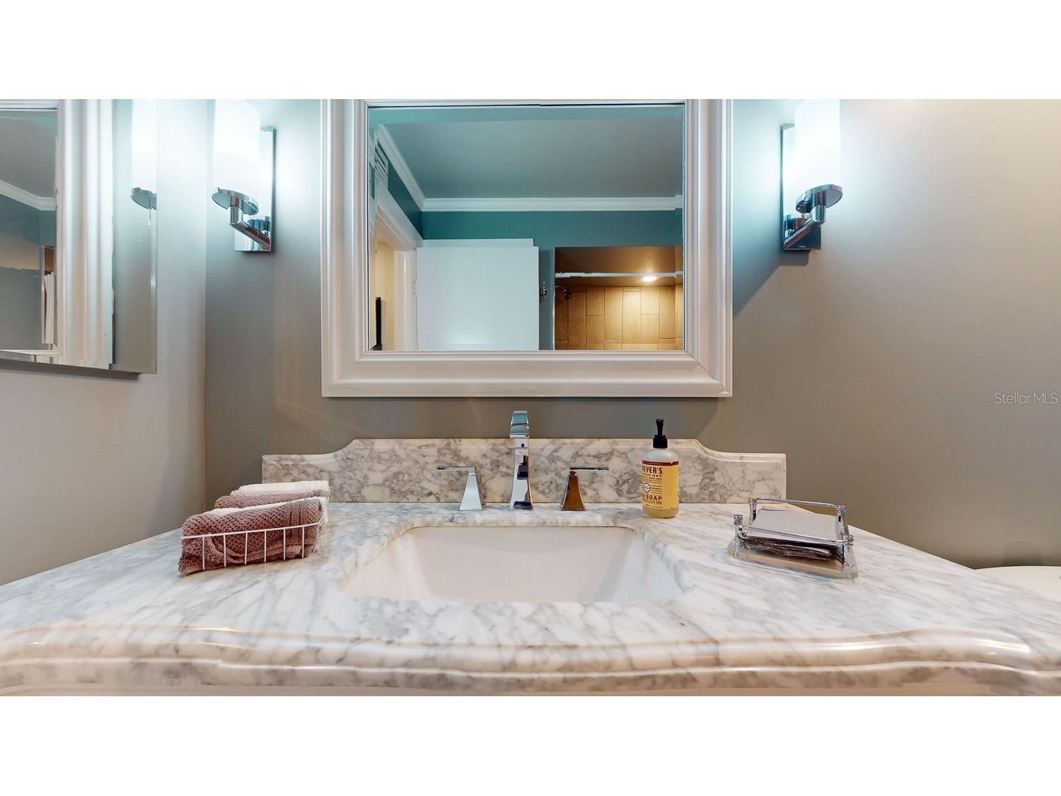 1120 N Shore Drive NE #501 Saint Petersburg FL 33701 - TAMPA BAY TB8501606 image38