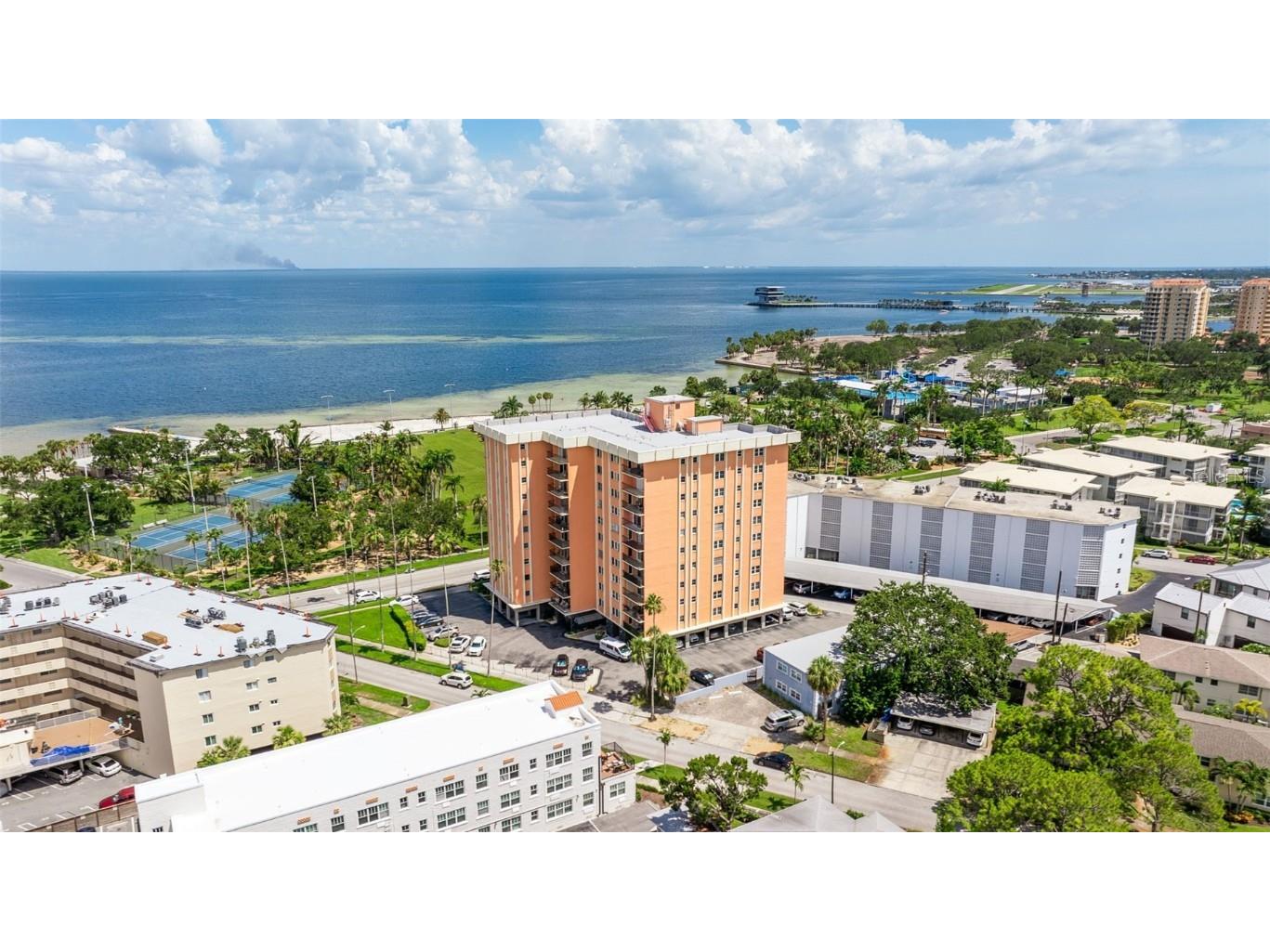 1120 N Shore Drive NE #503 Saint Petersburg FL 33701 - TAMPA BAY TB8420041 image40