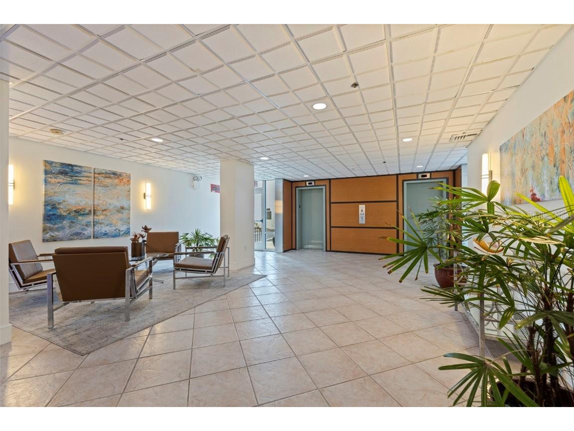 1120 N Shore Drive NE #503 Saint Petersburg FL 33701 - TAMPA BAY TB8420041 image55