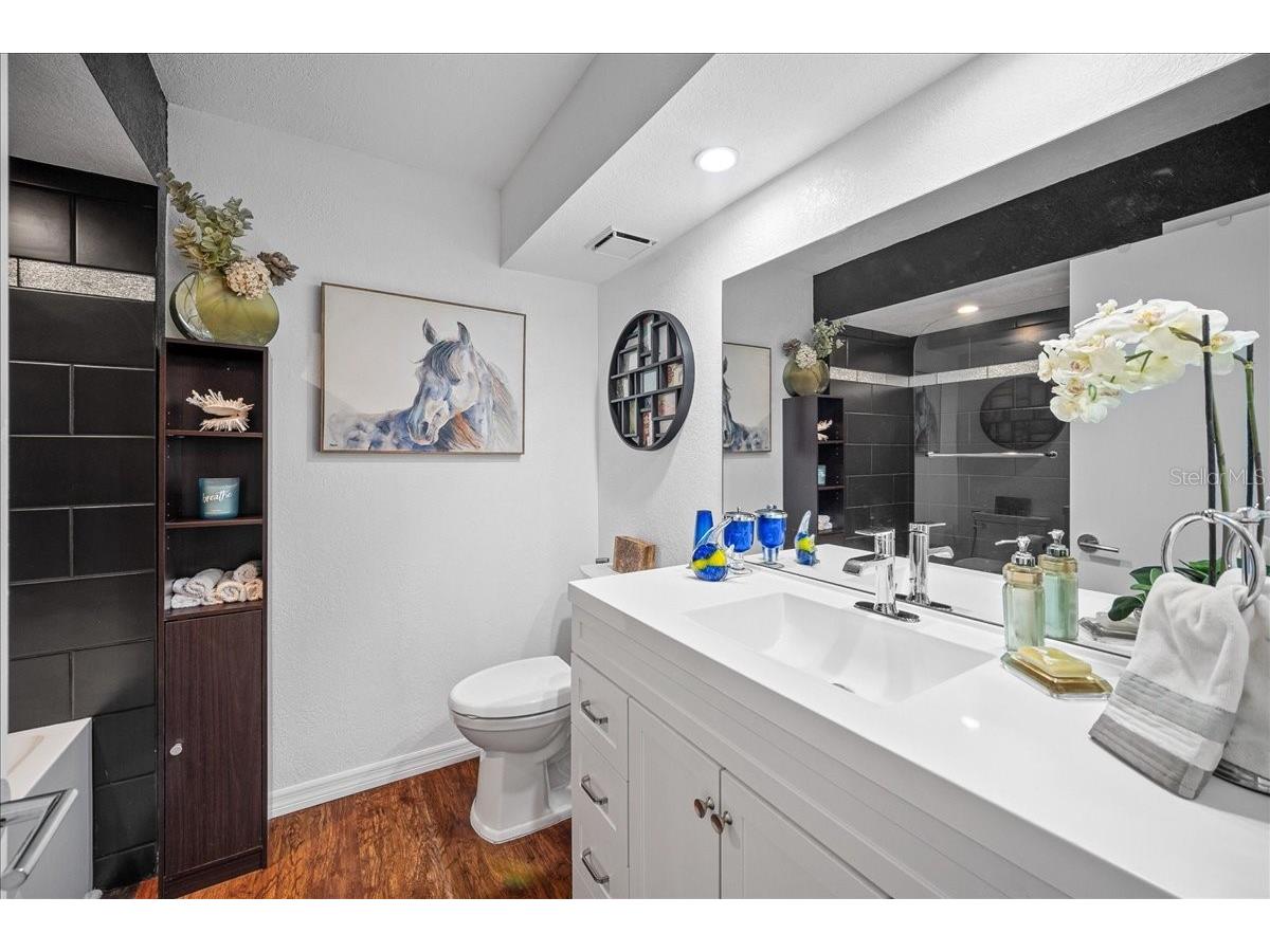 1120 N Shore Drive NE #802 Saint Petersburg FL 33701 TB8386335 image19