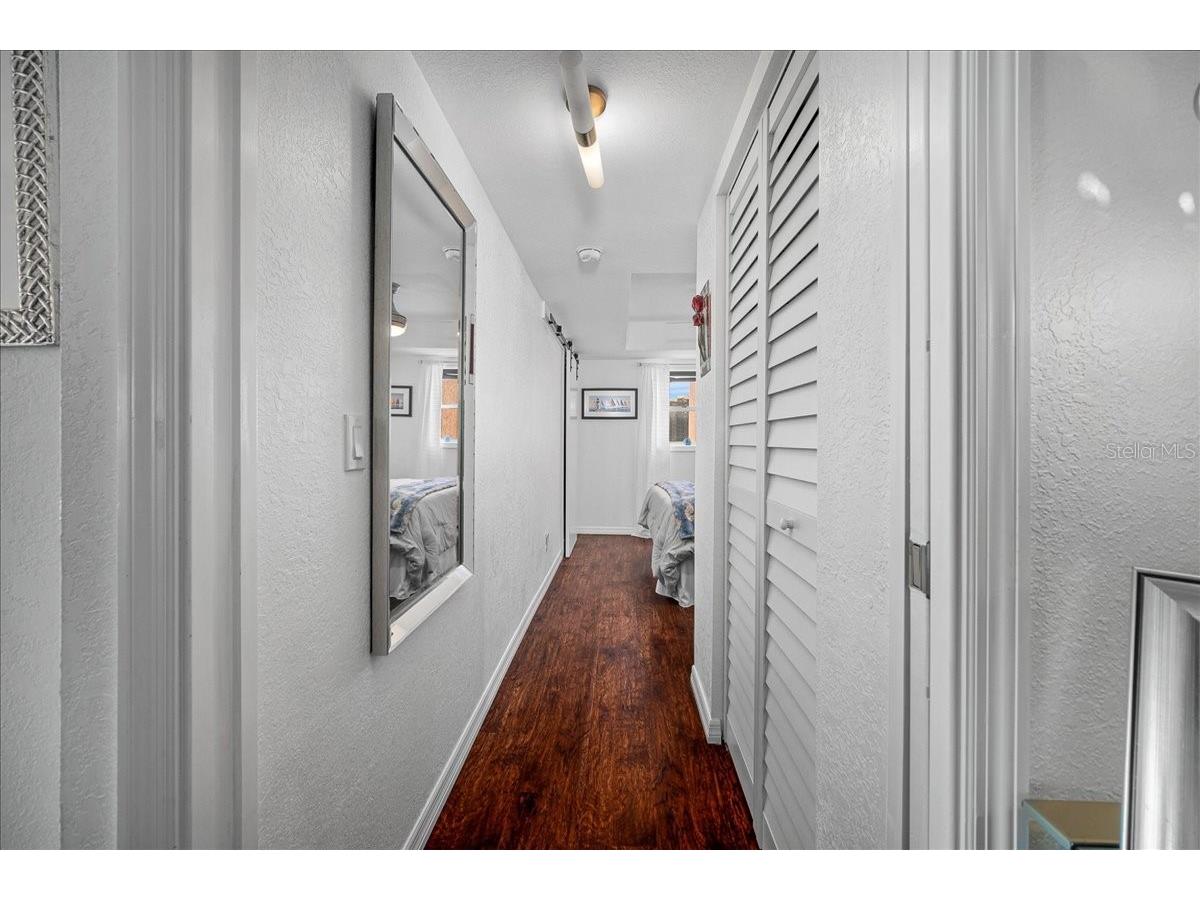 1120 N Shore Drive NE #802 Saint Petersburg FL 33701 TB8386335 image25