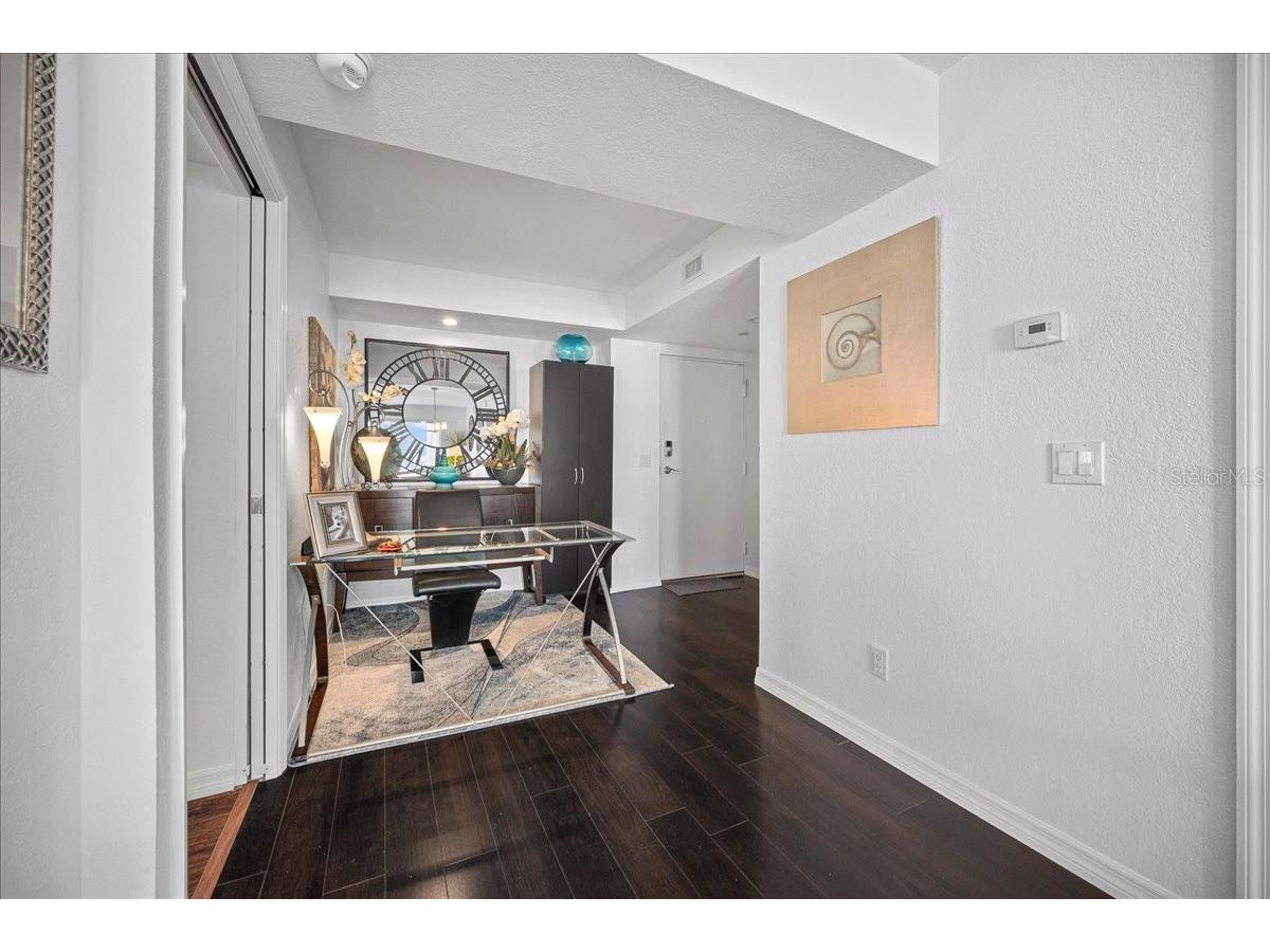 1120 N Shore Drive NE #802 Saint Petersburg FL 33701 TB8386335 image32