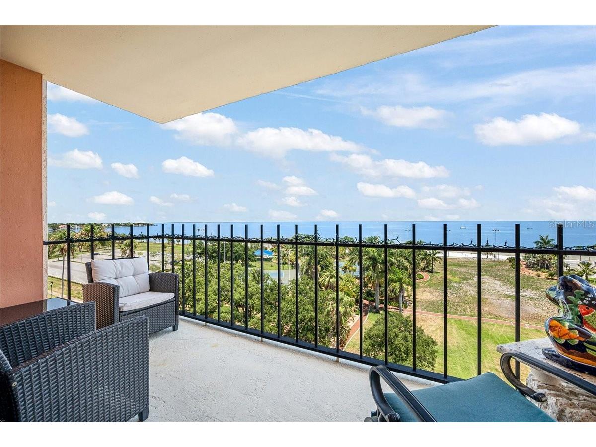 1120 N Shore Drive NE #802 Saint Petersburg FL 33701 TB8386335 image37