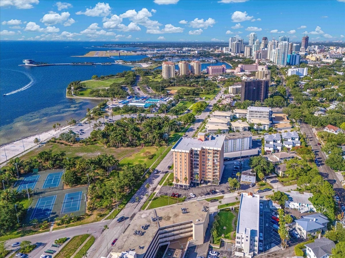 1120 N Shore Drive NE #802 Saint Petersburg FL 33701 TB8386335 image46