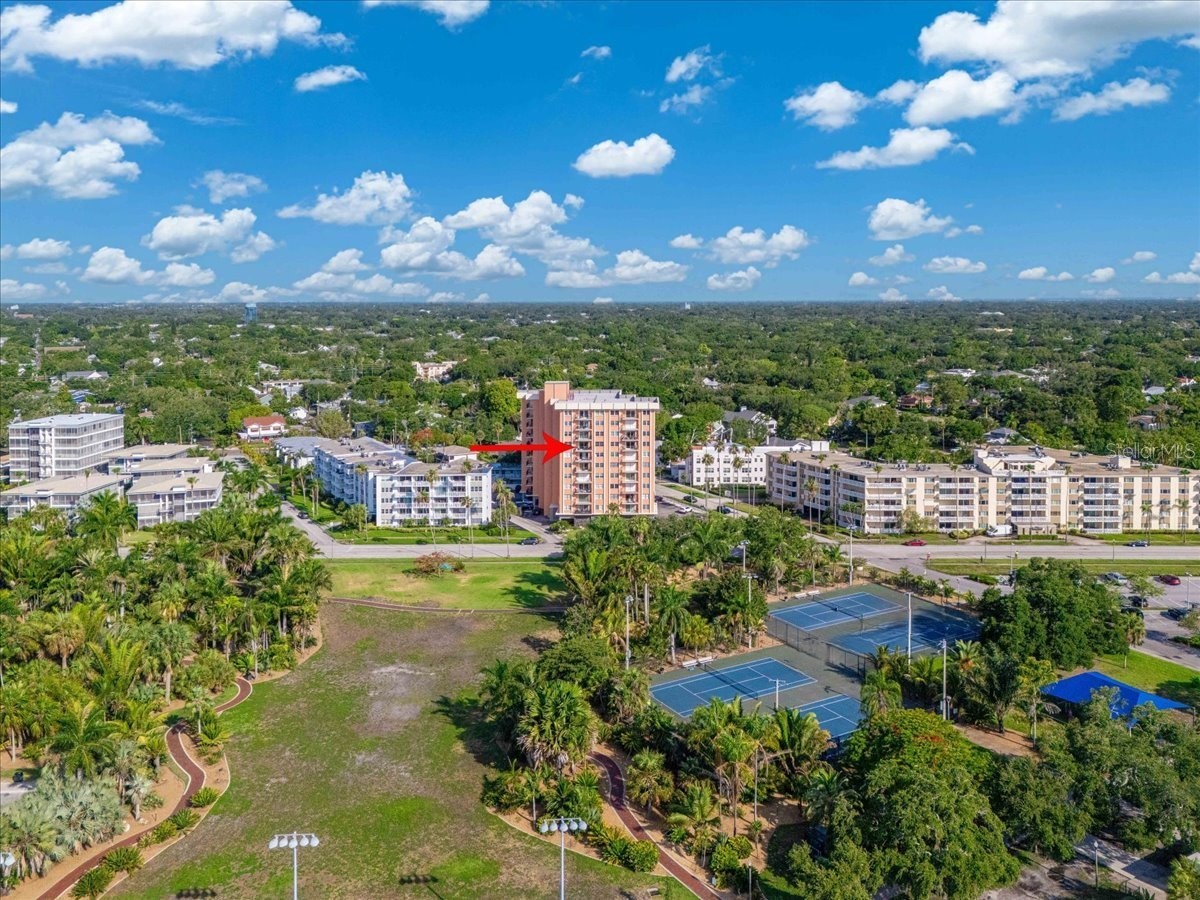 1120 N Shore Drive NE #802 Saint Petersburg FL 33701 TB8386335 image47