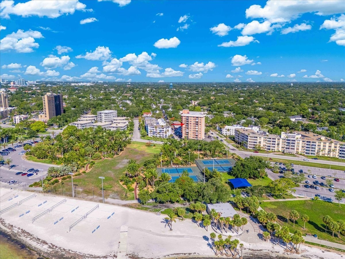 1120 N Shore Drive NE #802 Saint Petersburg FL 33701 TB8386335 image48