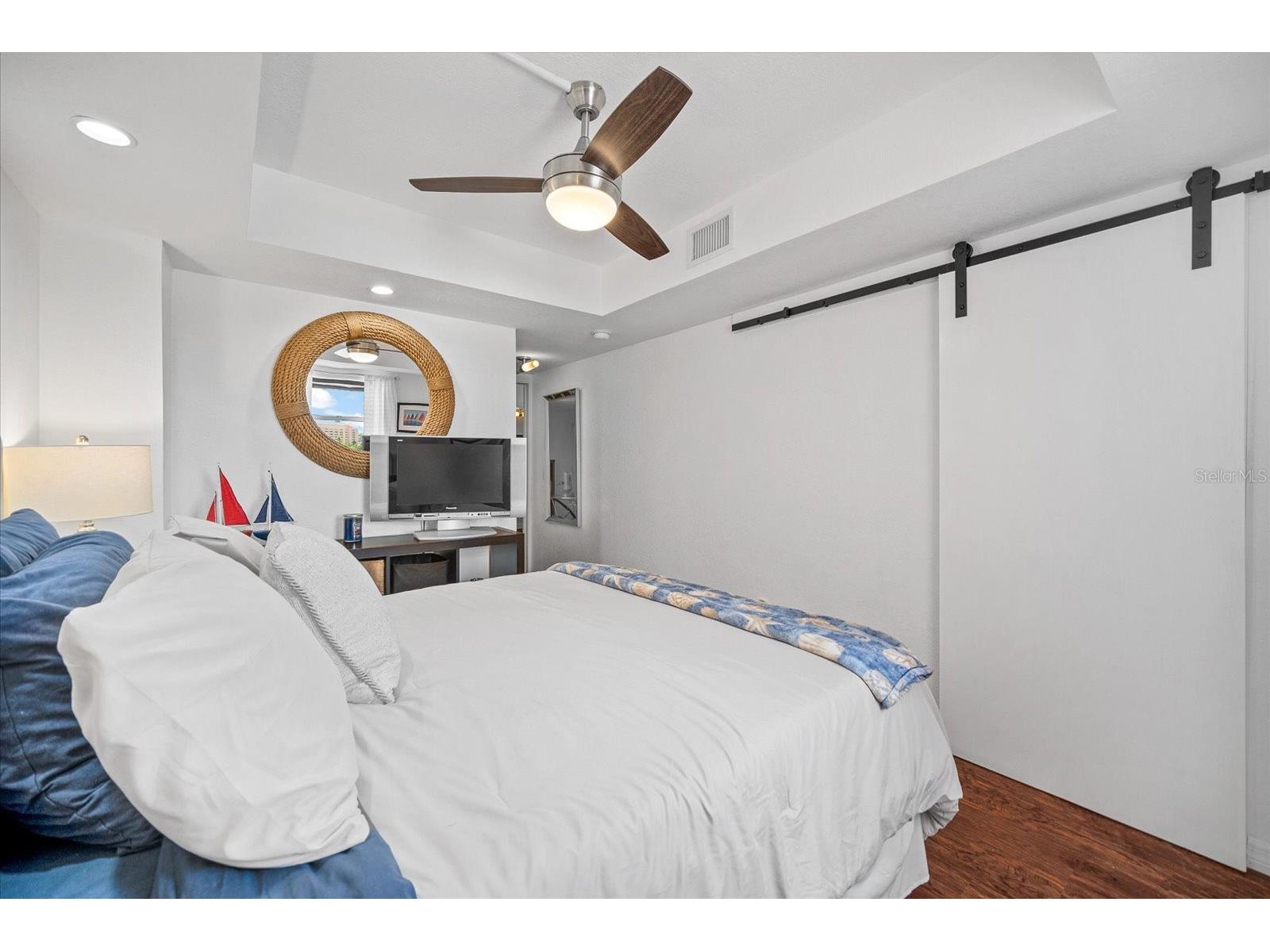 1120 N Shore Drive NE #802 Saint Petersburg FL 33701 TB8520939 image32
