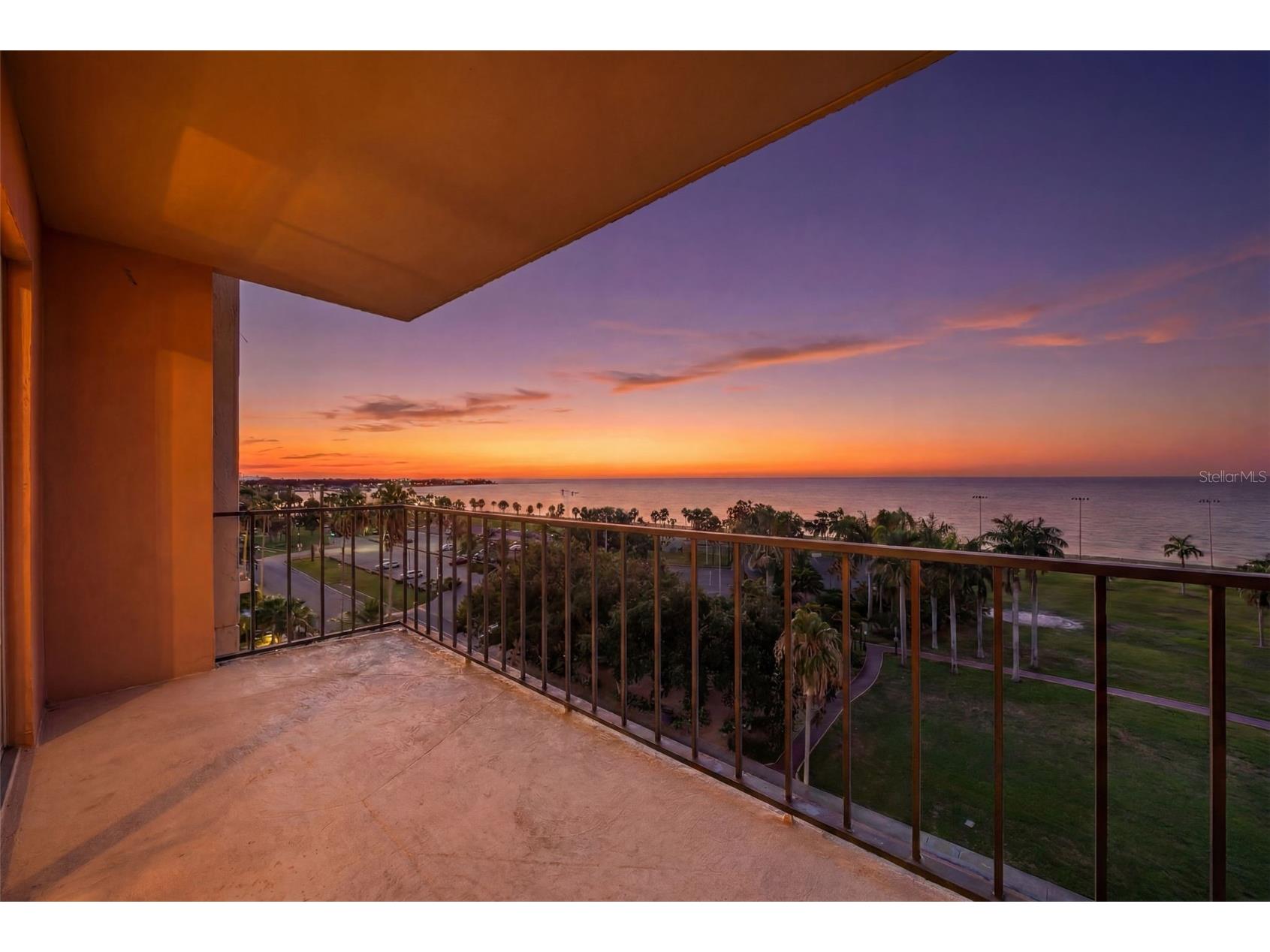 1120 N Shore Drive NE #802 Saint Petersburg FL 33701 TB8520939 image7