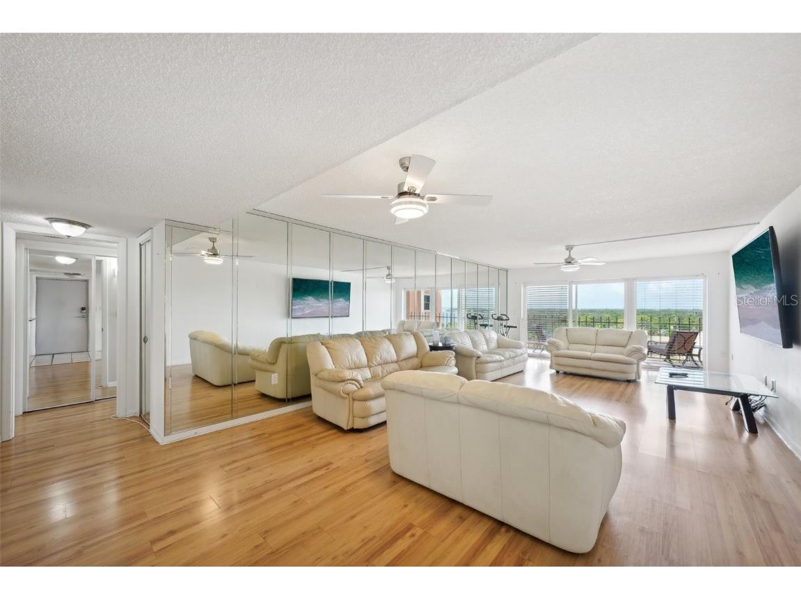 1120 N Shore Drive NE #903 Saint Petersburg FL 33701 TB8301728 image3