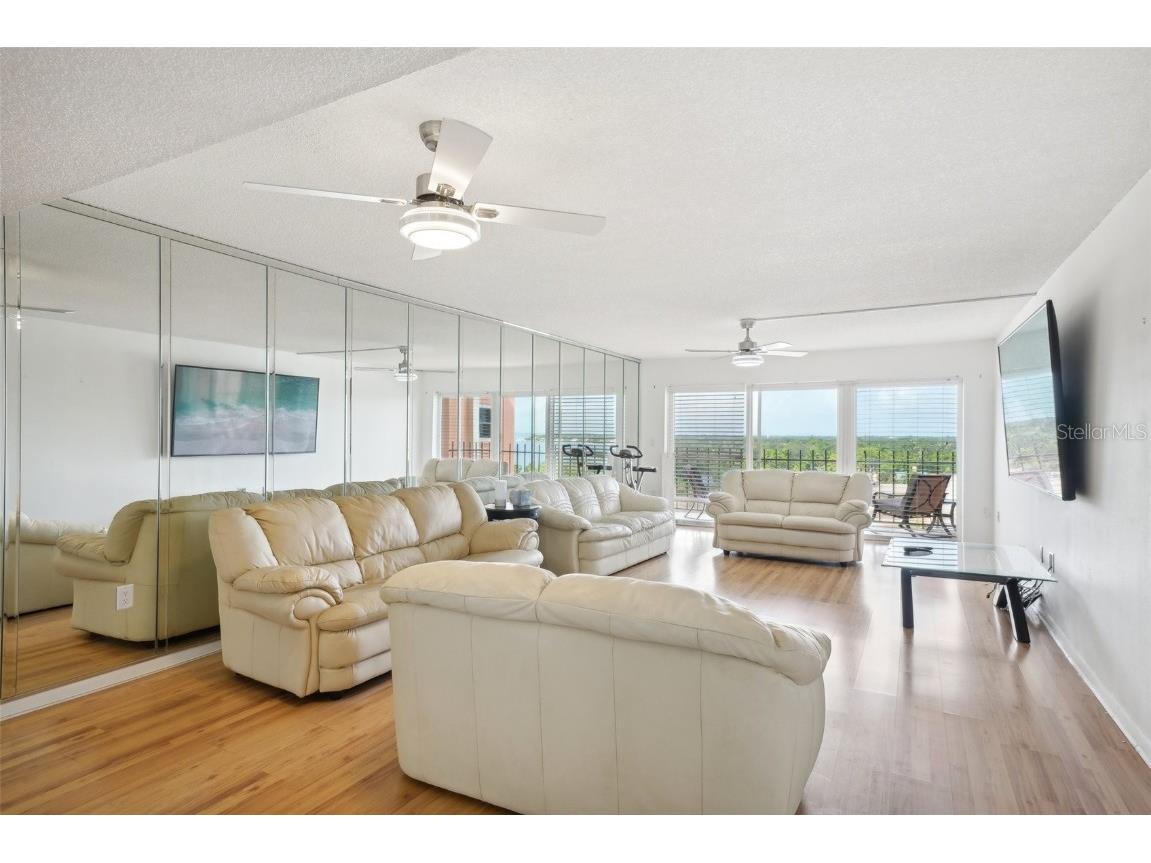 1120 N Shore Drive NE #903 Saint Petersburg FL 33701 TB8301728 image4