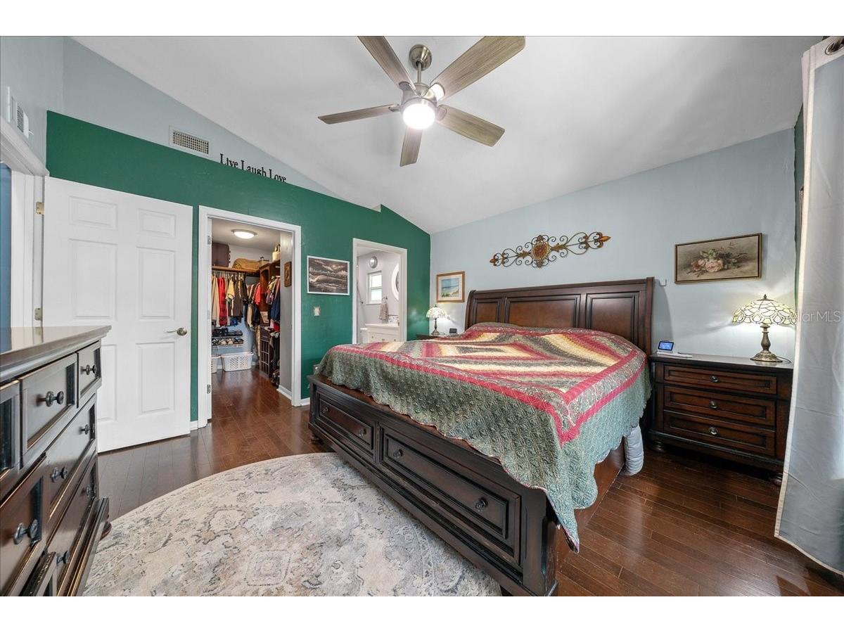 1120 NE 22nd Court Gainesville FL 32641 OM709875 image18