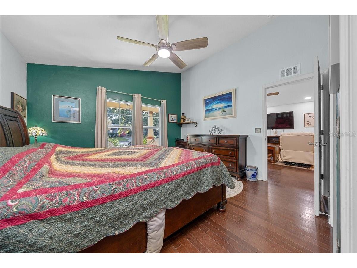 1120 NE 22nd Court Gainesville FL 32641 OM709875 image20