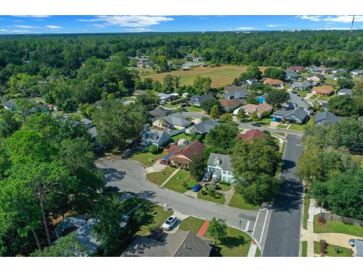 1120 NE 22nd Court Gainesville FL 32641 OM709875 image42