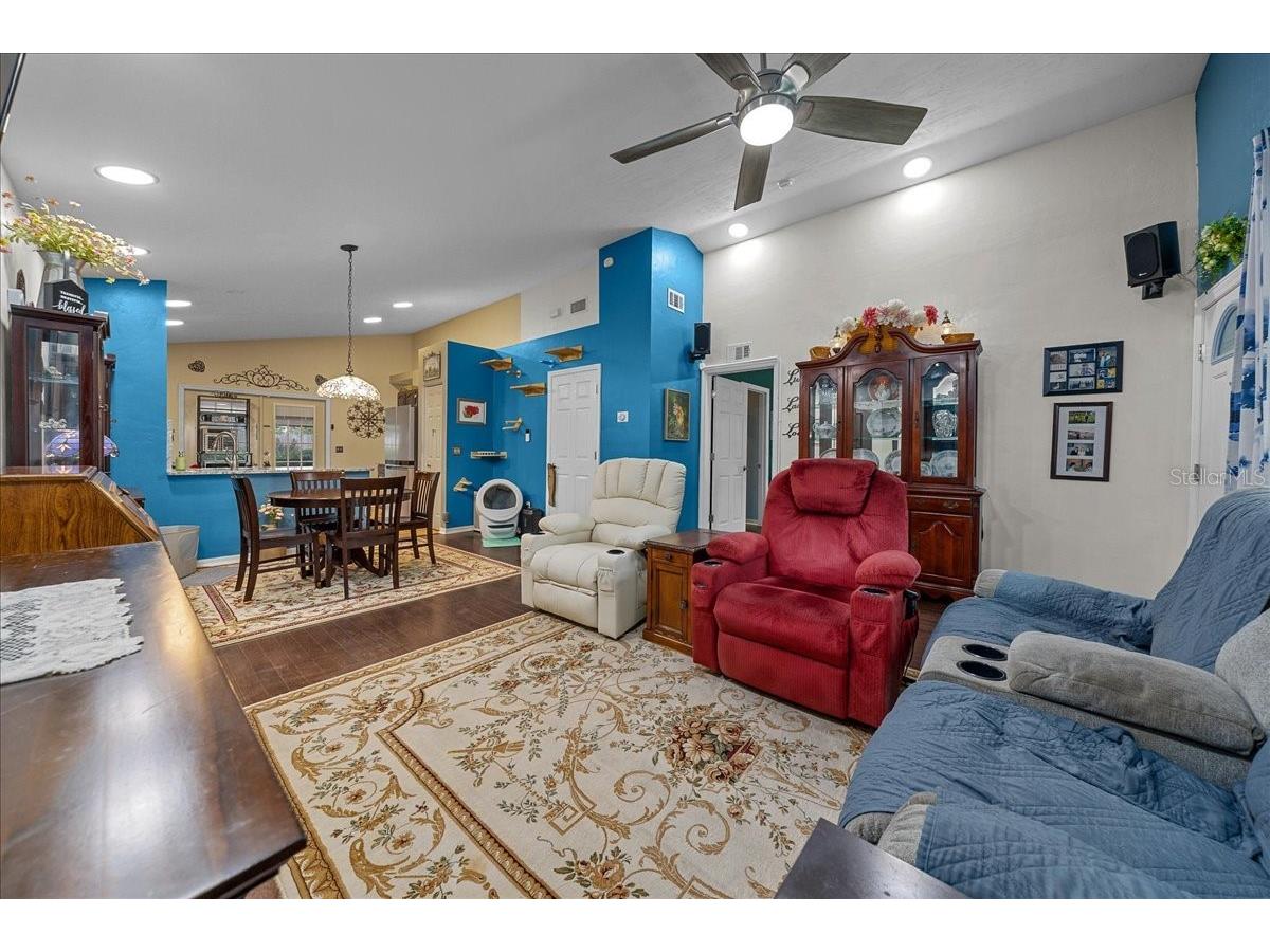 1120 NE 22nd Court Gainesville FL 32641 OM709875 image5