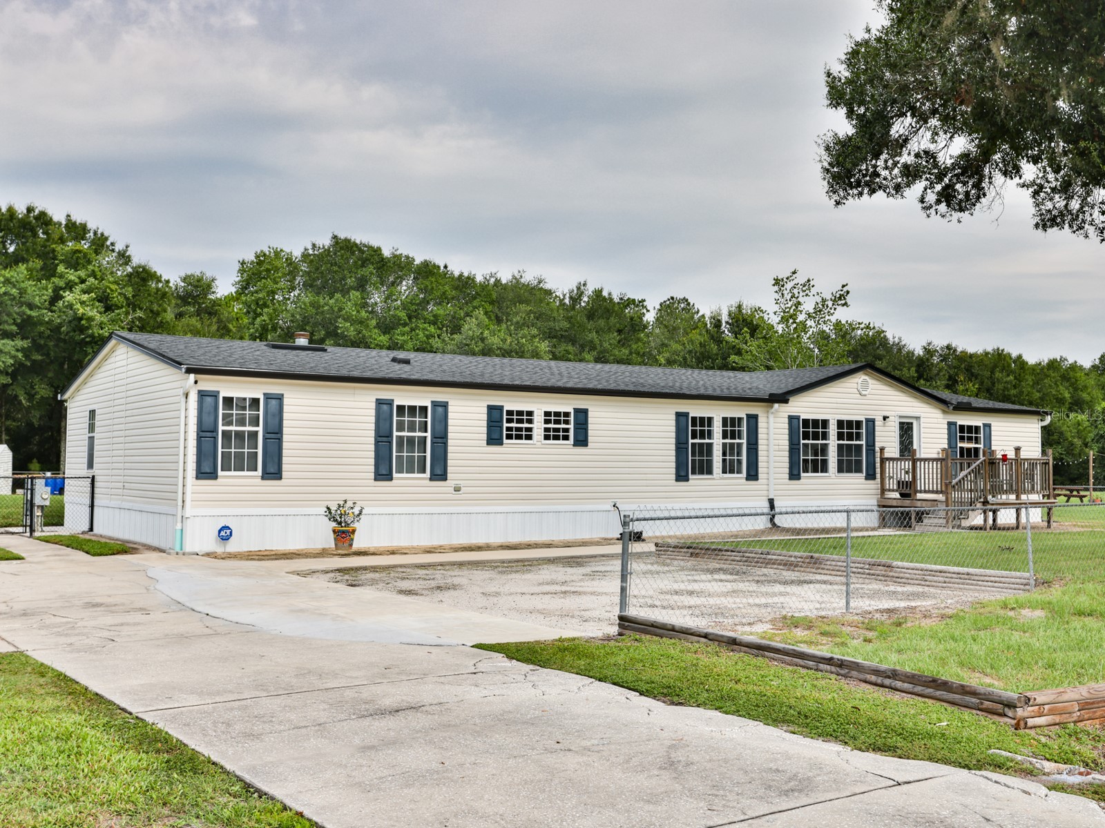 1120 Saddlewood Boulevard Lakeland FL 33809 L4963608 image1