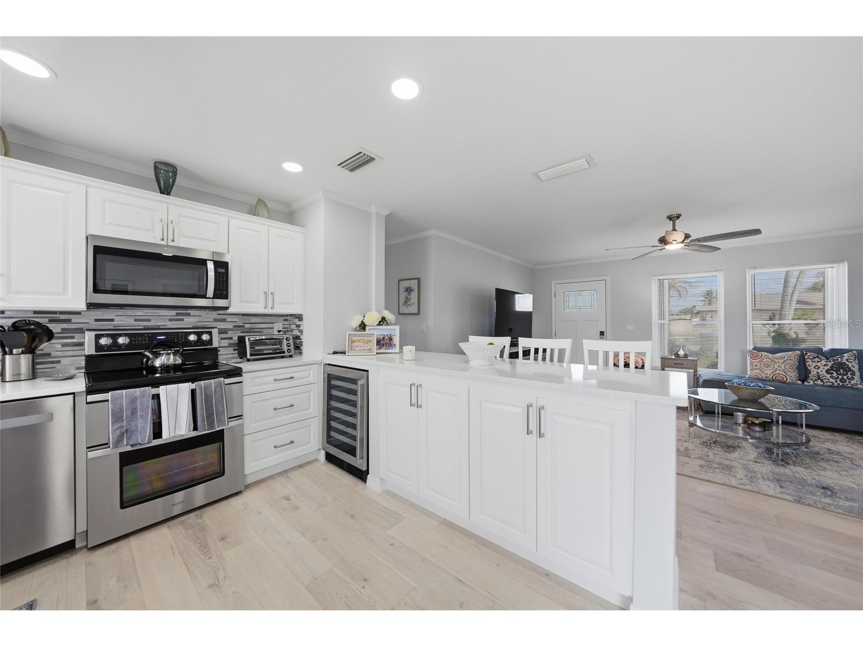 1120 SE 23rd Terrace Cape Coral FL 33990 C7522911 image8