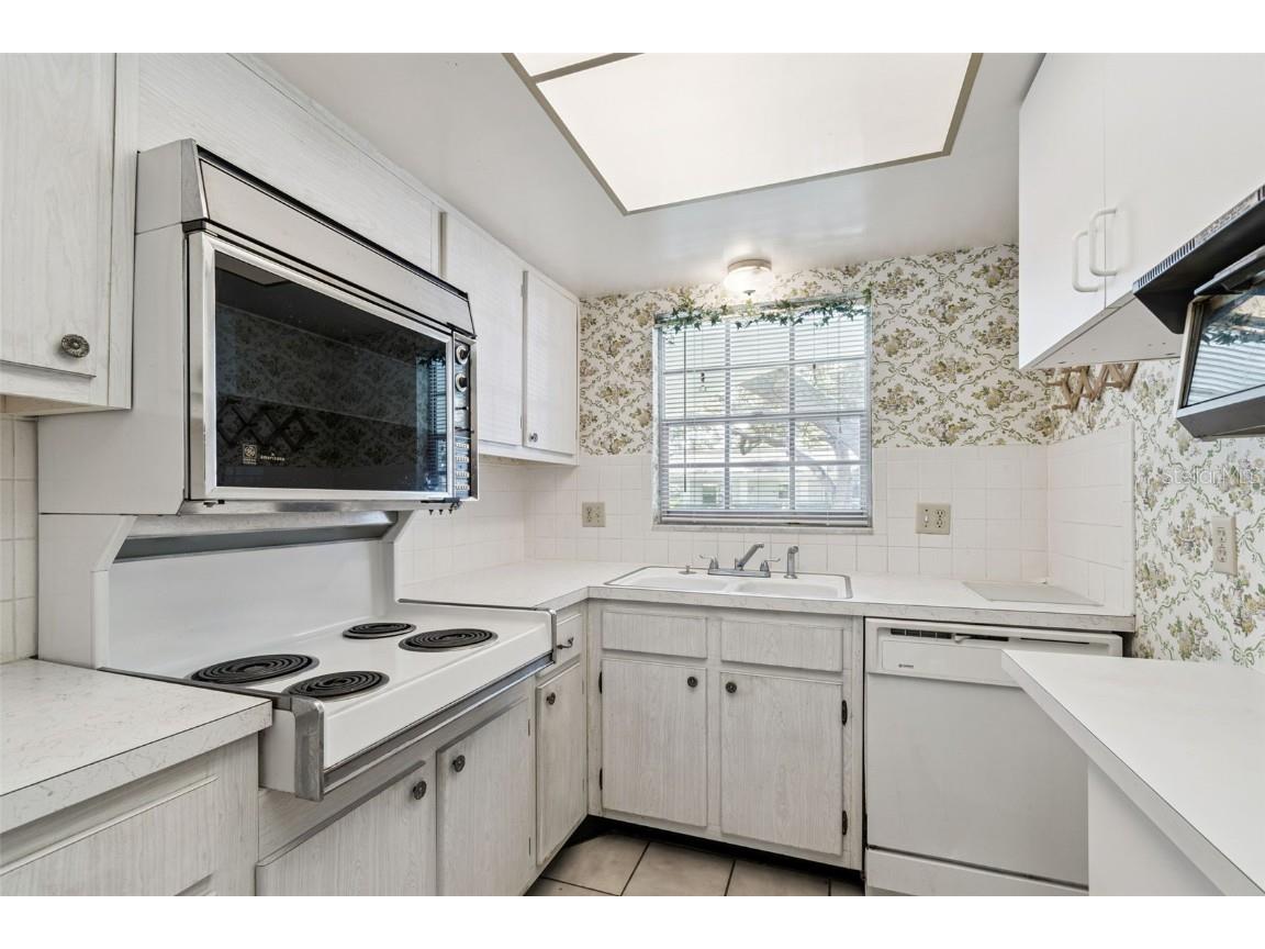 11200 102nd Avenue #14 Seminole FL 33778 TB8449135 image3