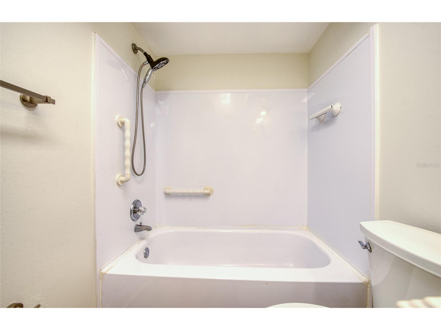 11200 102nd Avenue #18 Seminole FL 33778 TB8519326 image32
