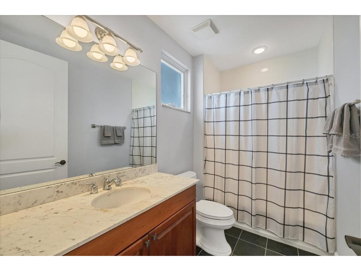 11200 Hacienda Del Mar #B-305 Placida FL 33946 - INTRACOASTAL WATERWAY D6144617 image24