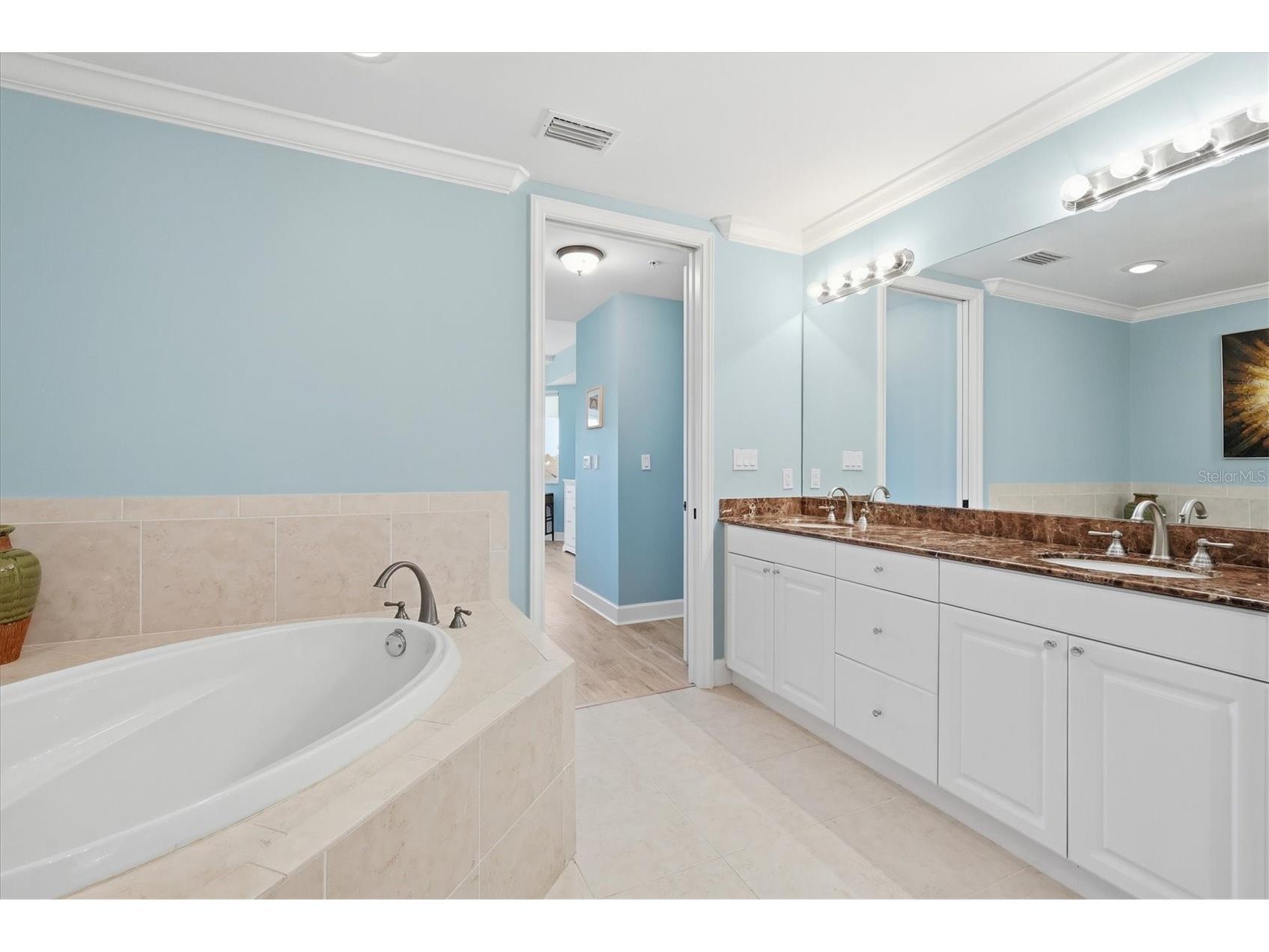 11200 Hacienda Del Mar Boulevard #B-204 Placida FL 33946 D6145606 image29