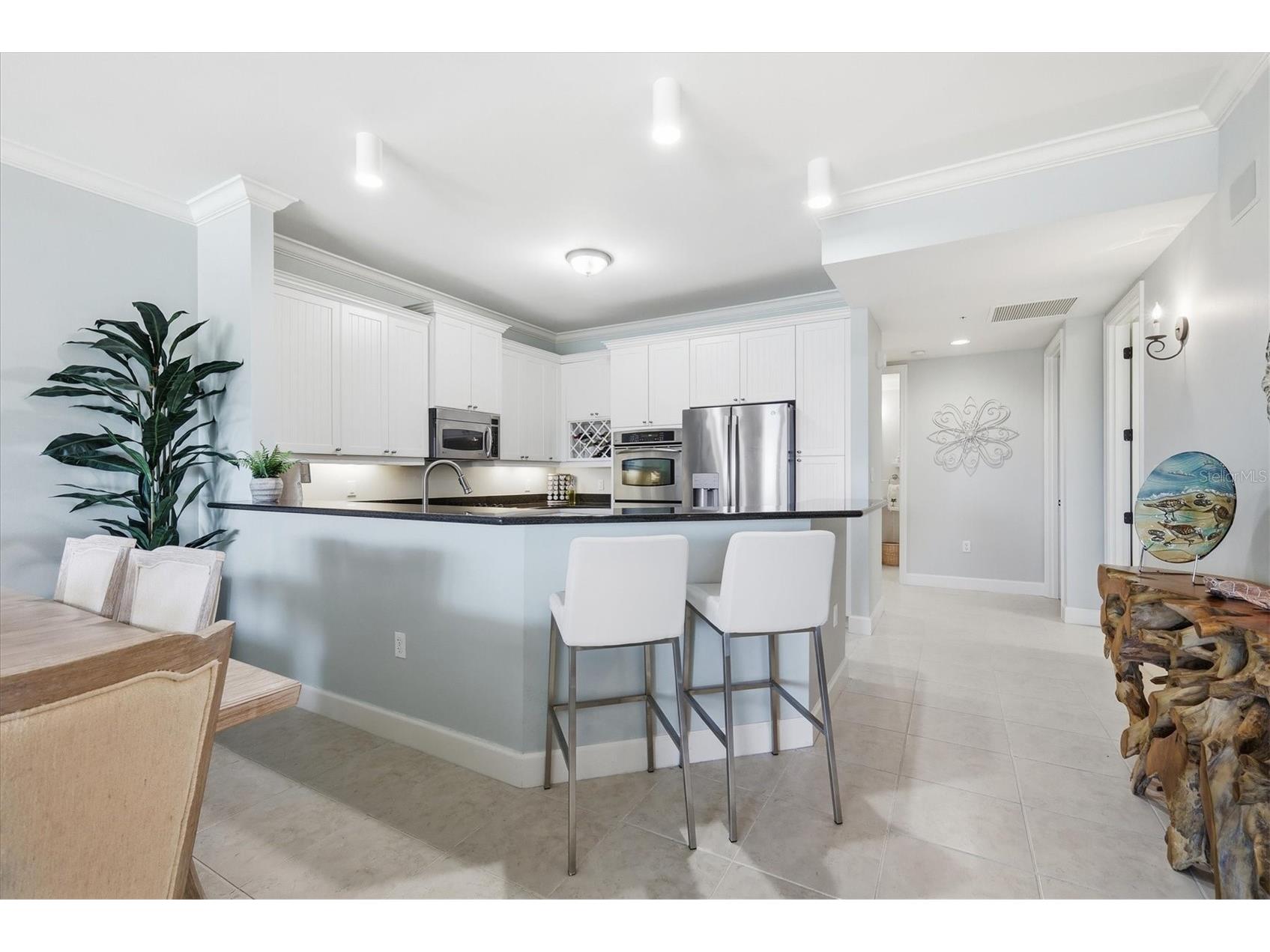 11200 Hacienda Del Mar Boulevard #B-204 Placida FL 33946 D6145606 image5