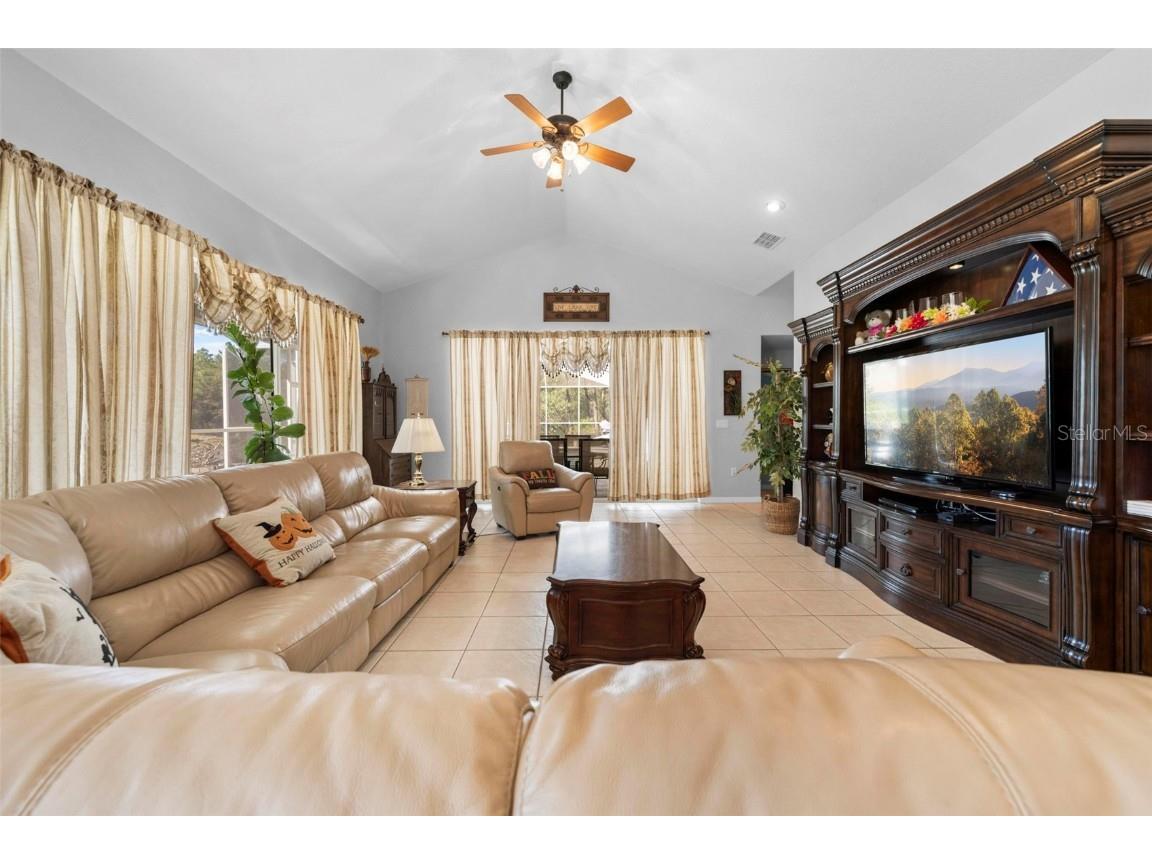 11200 Woodland Waters Boulevard Weeki Wachee FL 34613 W7879951 image24