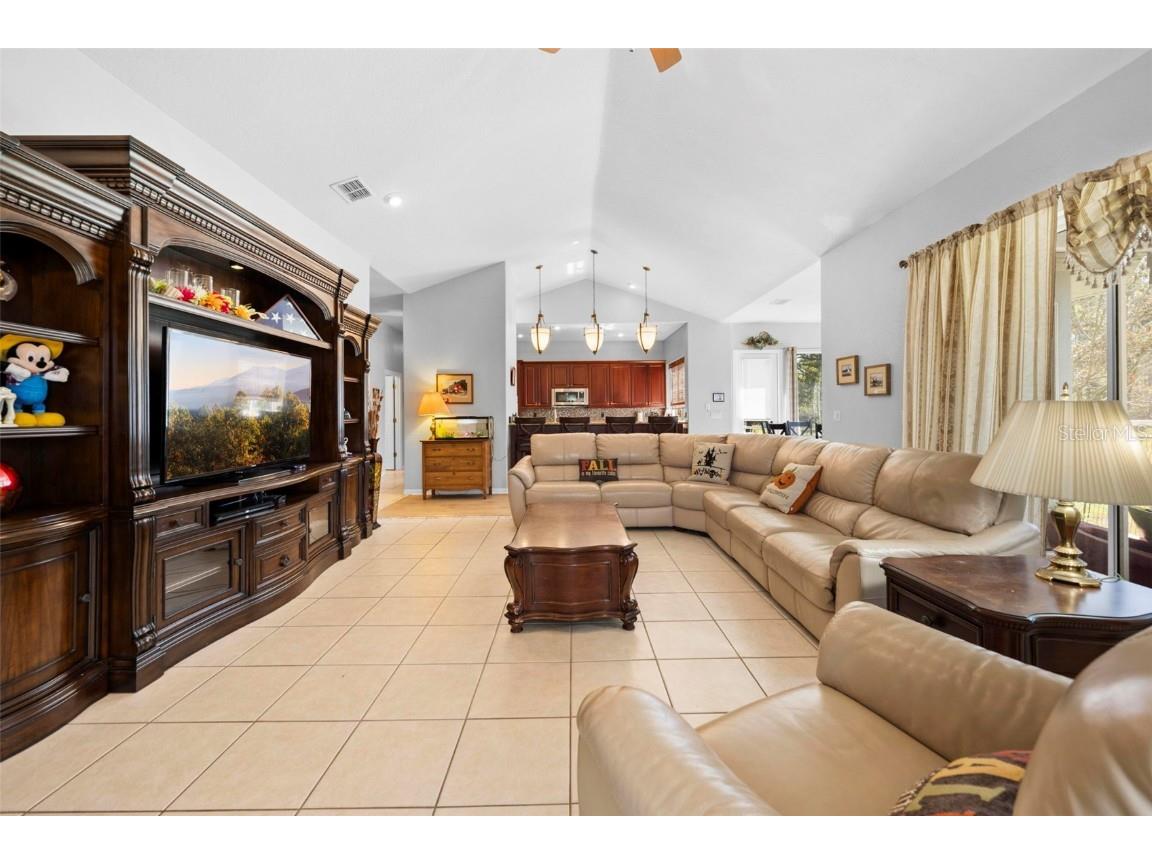 11200 Woodland Waters Boulevard Weeki Wachee FL 34613 W7879951 image25