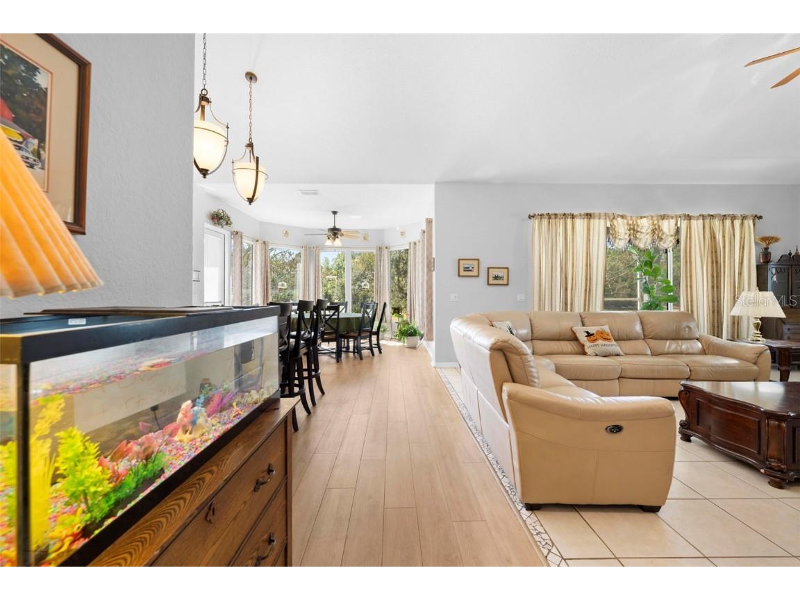 11200 Woodland Waters Boulevard Weeki Wachee FL 34613 W7879951 image27