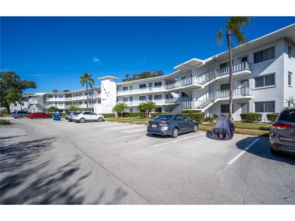 11201 80th Avenue #305 Seminole FL 33772 U8229886 image1