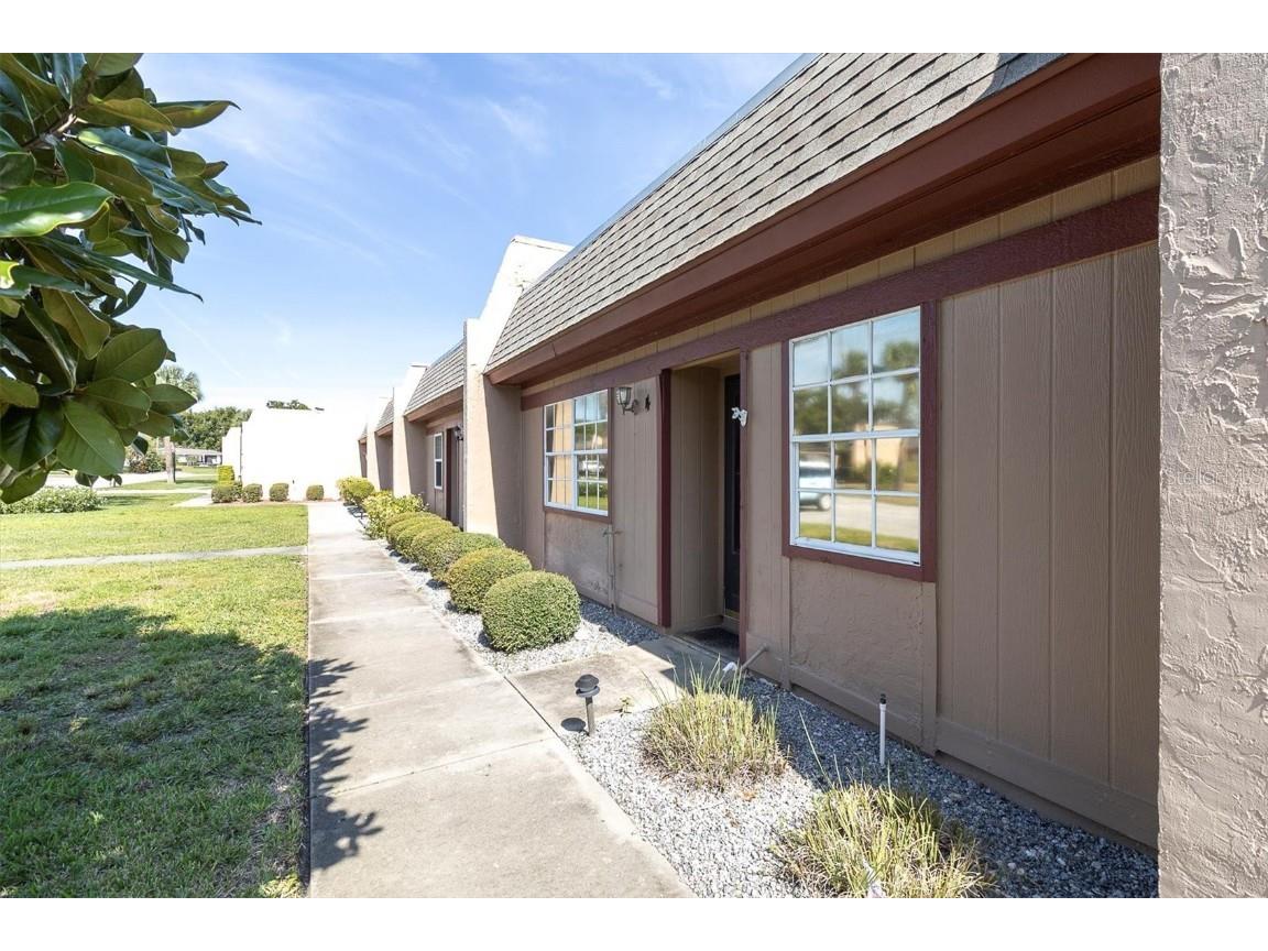 11204 Pembridge Court #4 Port Richey FL 34668 W7879974 image31