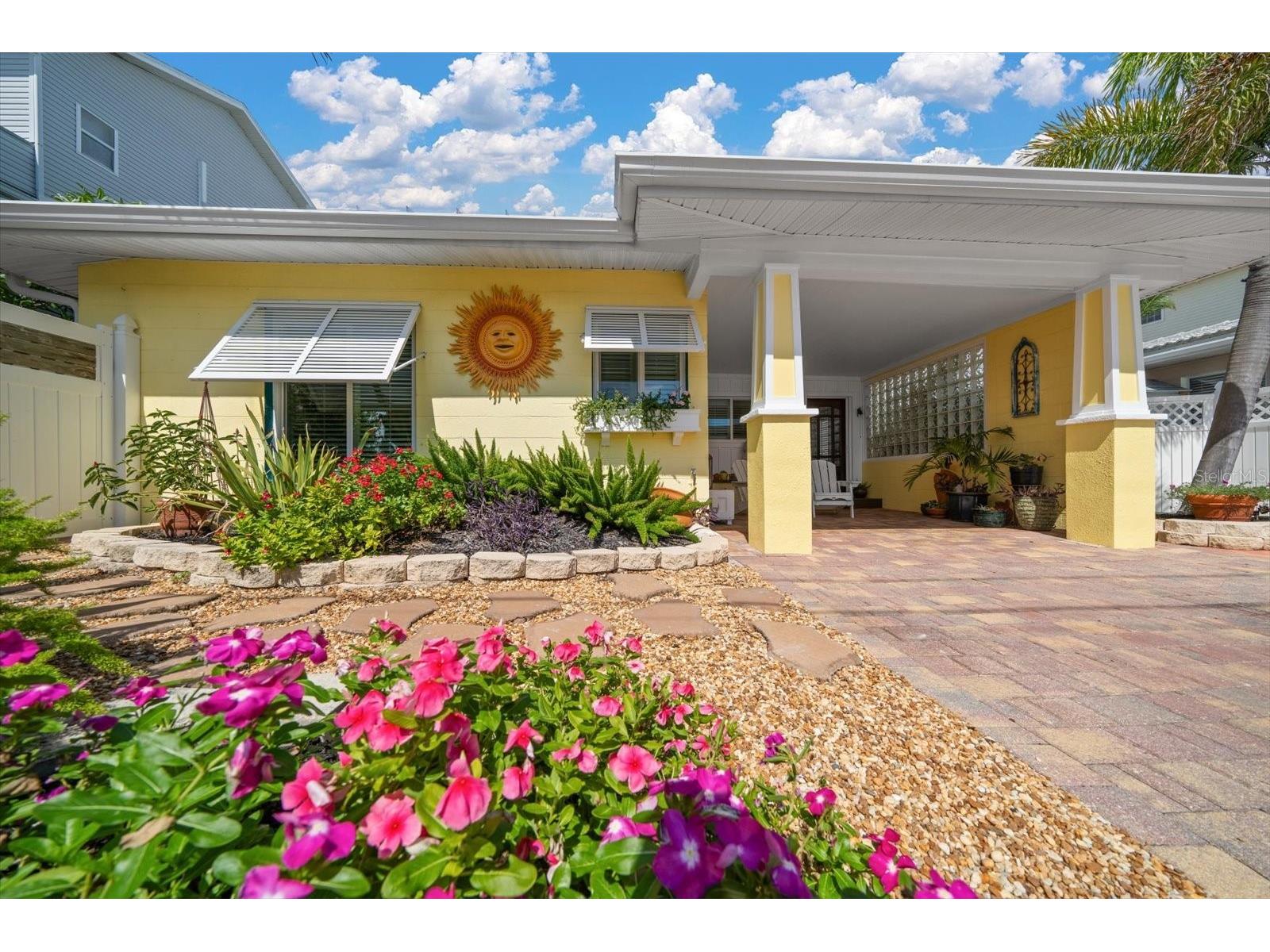 11205 3rd Street E Treasure Island FL 33706 - BOCA CIEGA BAY TB8306126 image1
