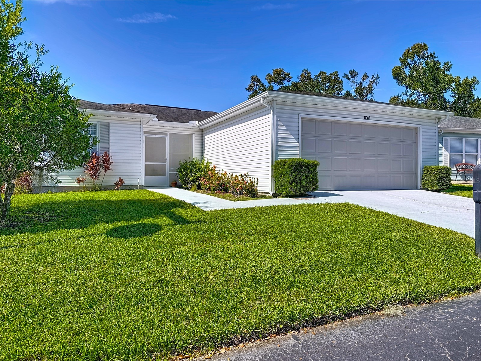11205 Corey Pavin Lane San Antonio FL 33576 TB8428138 image1