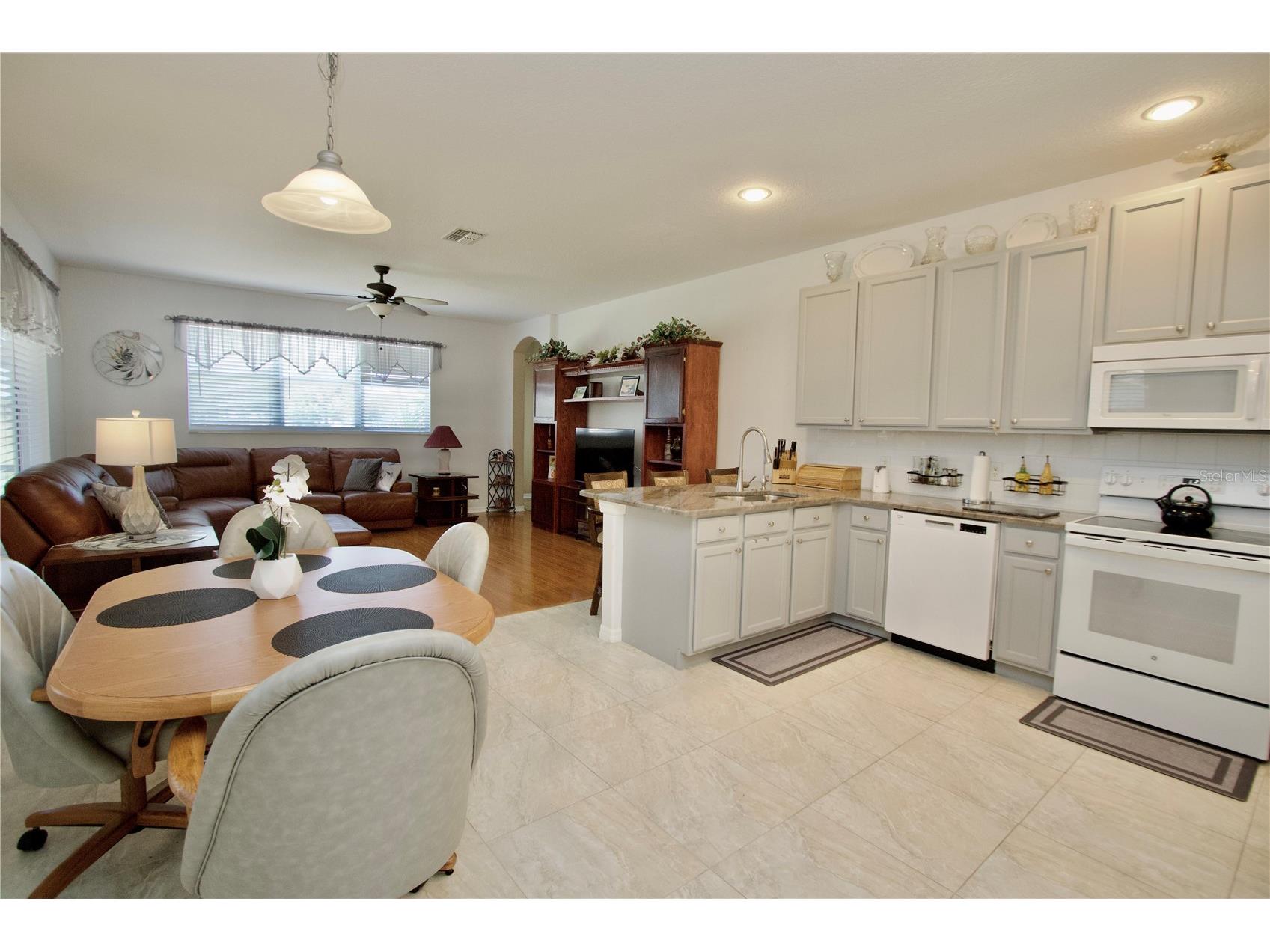 11205 Edge Park Drive Hudson FL 34667 W7886926 image3