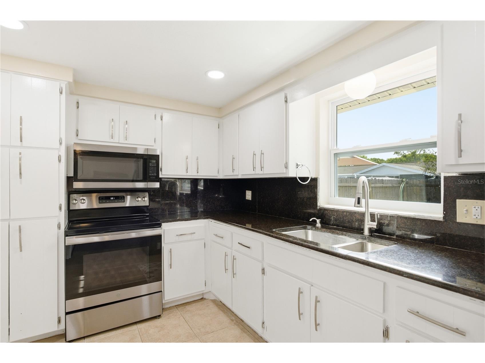 11205 Glover Road Port Richey FL 34668 TB8504554 image16