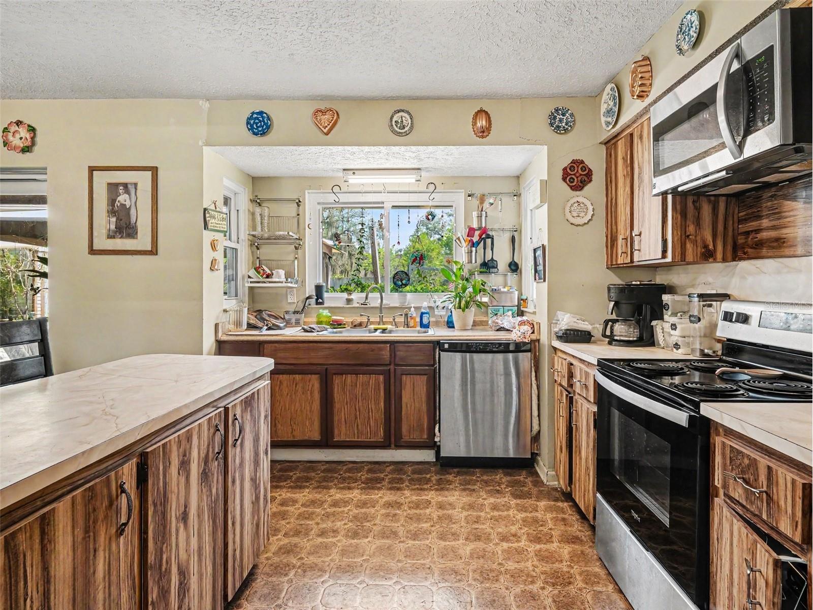 11207 Creekview Dr Riverview FL 33569 TB8505941 image11