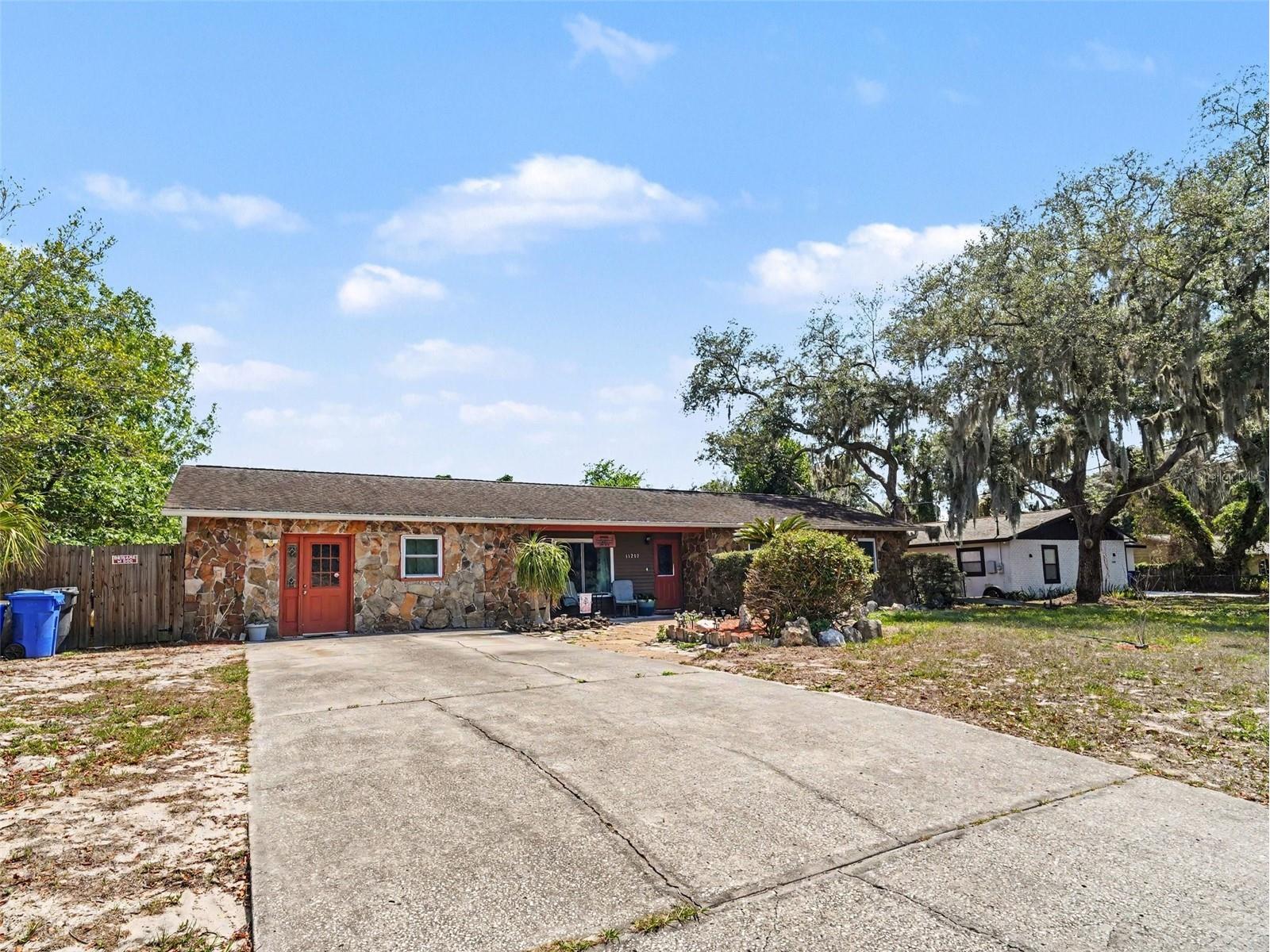 11207 Creekview Dr Riverview FL 33569 TB8505941 image2