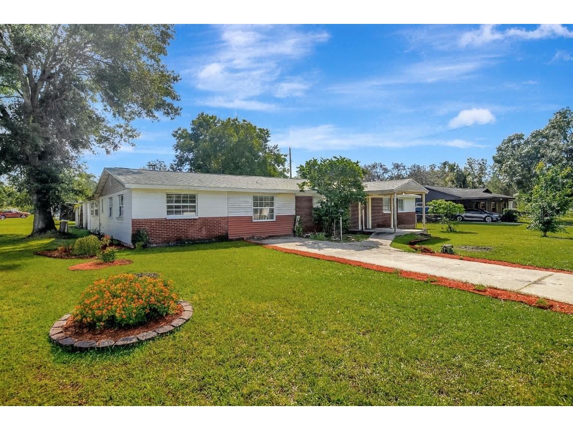 11207 N 51st Street Tampa FL 33617 TB8435907 image1